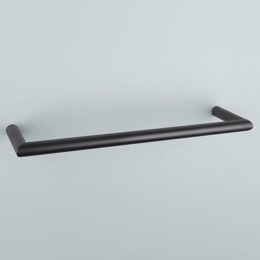 Fantini Handtuchstange Wand 96P57611, 45cm, Young in mattem Gun Metal PVD. Exklusiver Handtuchhalter für gehobene Bäder. Handgefertigt in Pella, Italien.