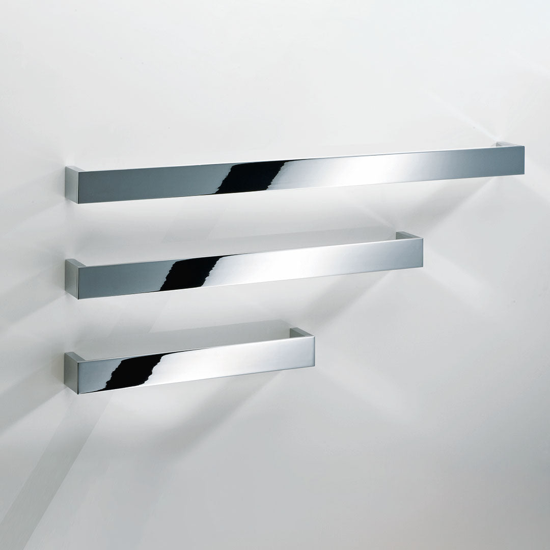 Drei Handtuchstangen BK HTE von Decor Walther in Chrom, 40, 60 und 80 cm – moderne Wand-Handtuchhalter im minimalistischen Design.