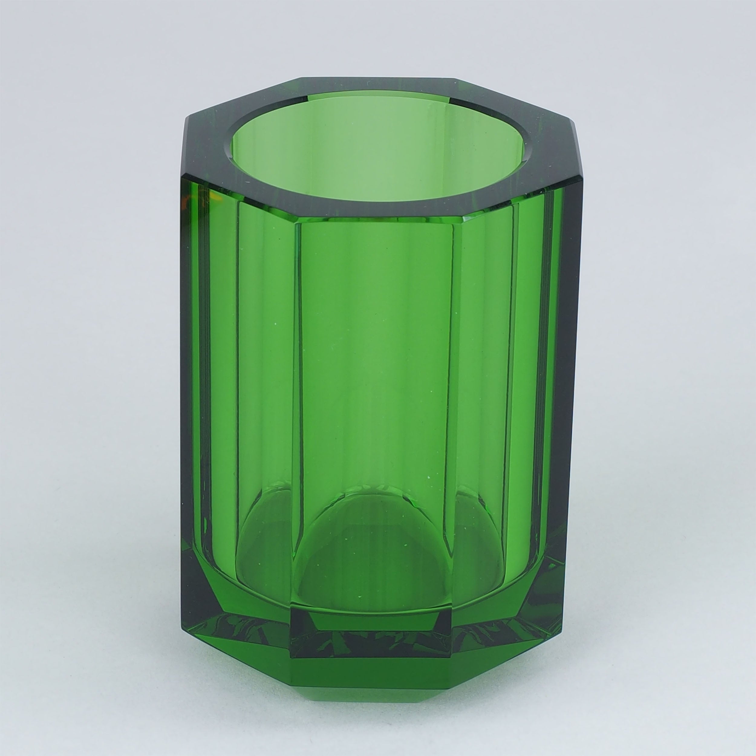 Englisch grüner Zahnputzbecher aus brillantem Kristallglas, stilvolle Badezimmerablage von Decor Walther.