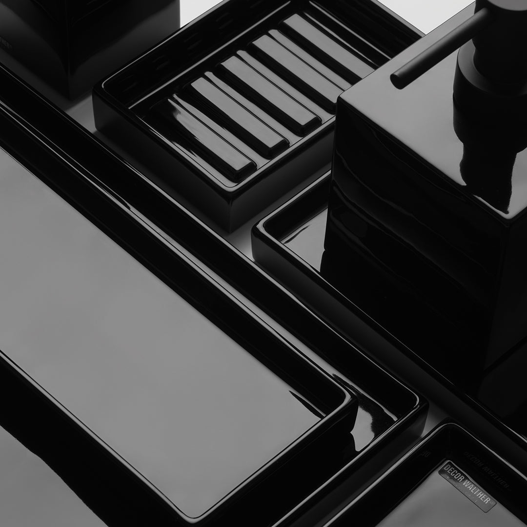 Schwarze Seifenschale DW615 von Decor Walther aus glasiertem Porzellan mit funktionaler Riffelstruktur im klassischen, minimalistischen Stil – Artikelnummer: 0842260