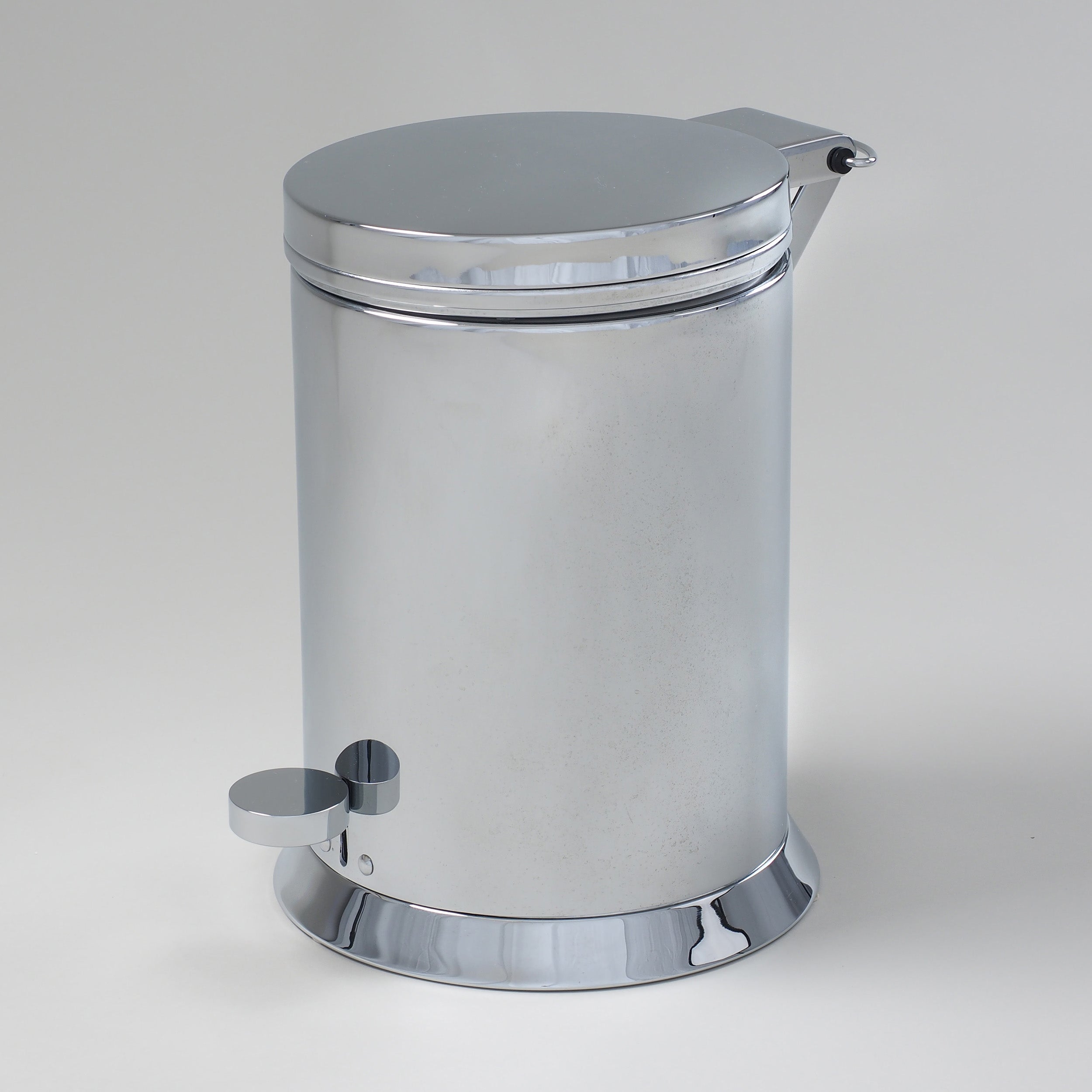 Chrom Pedaleimer TE 38 SC aus massivem Messing, eleganter Badeimer mit Soft-Close-Funktion von Decor Walther