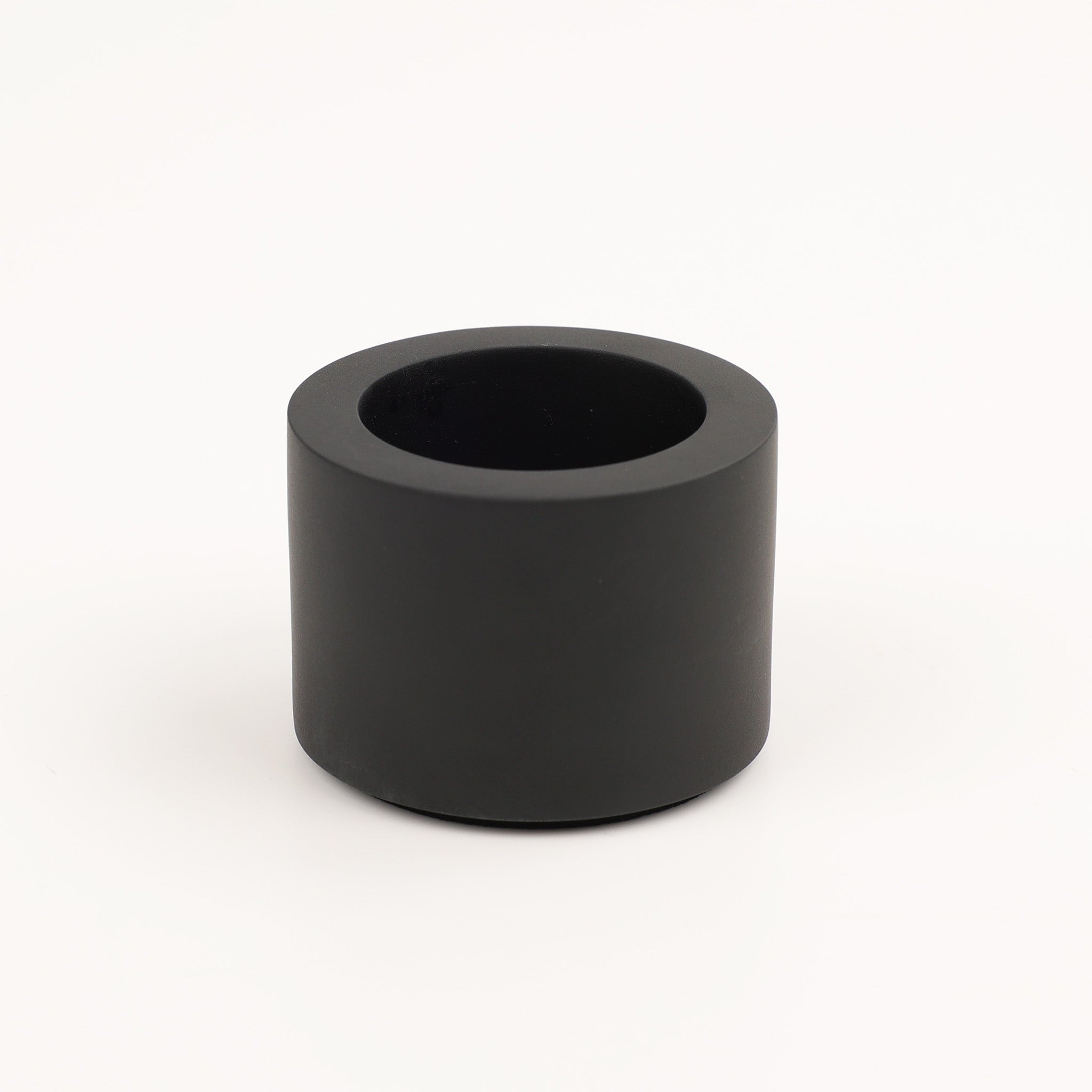 Moderner Teelichthalter TLH in schwarz matt aus der Stone Kollektion von Decor Walther – aus hochwertigem Mineralguss gefertigt.