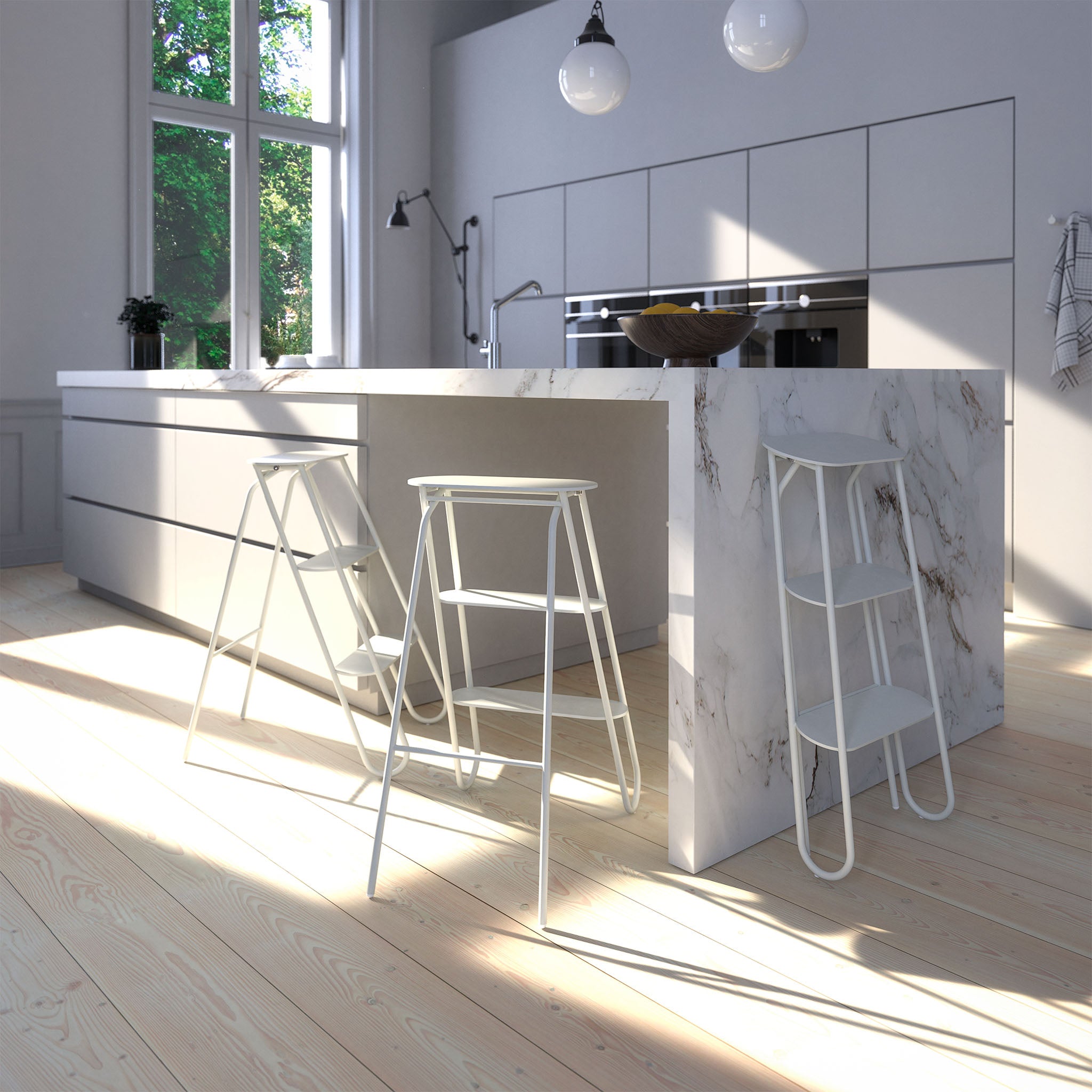 Elegante Trittleiter 6200 in Weiß matt von Frost Denmark – klappbar, vielseitig einsetzbar als Designleiter, Hocker oder Ablage.