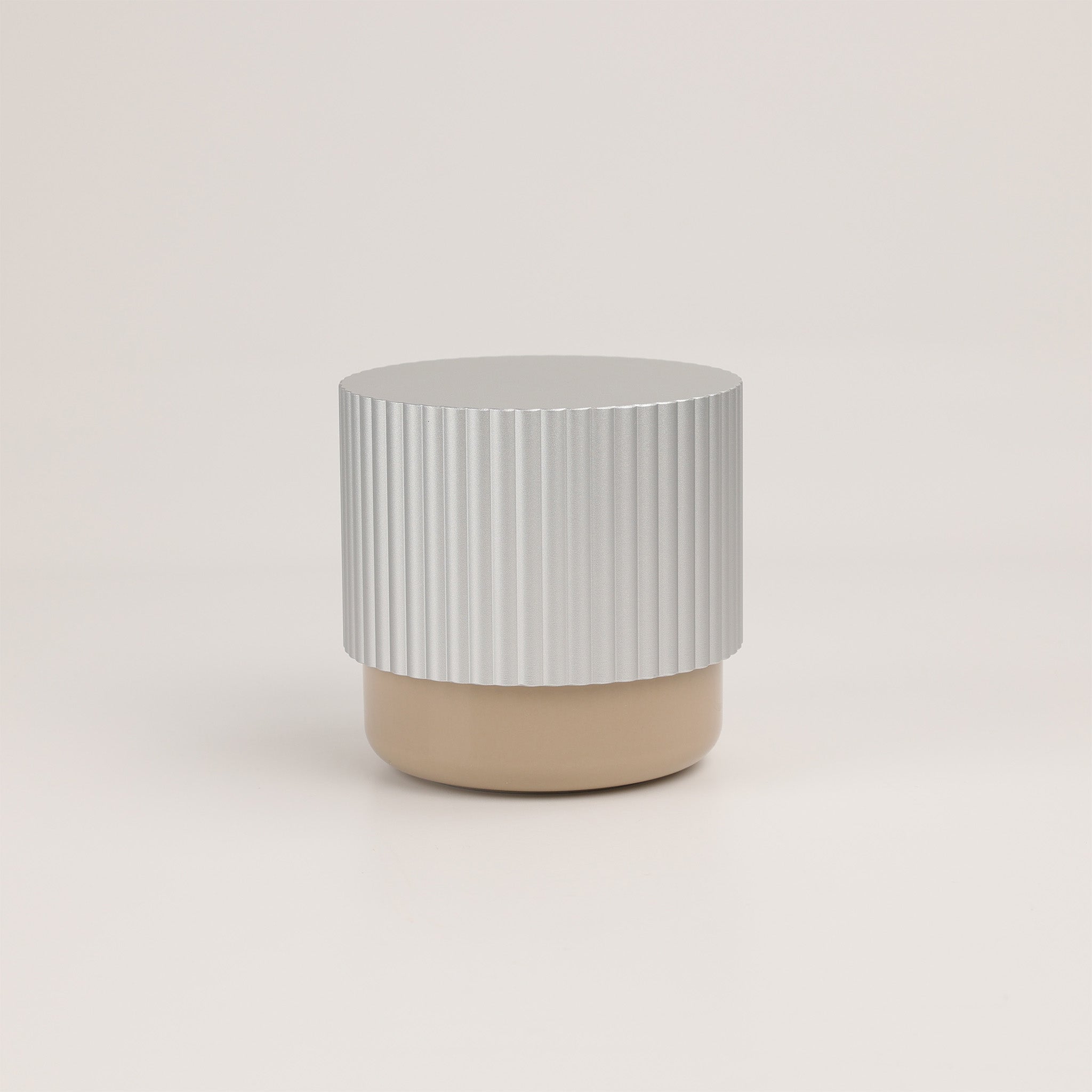 Vielseitiger Organizer aus robustem Aluminium und feinem Porzellan, ideal für Wattepads und Schmuck, Decor Walther OF.LINE