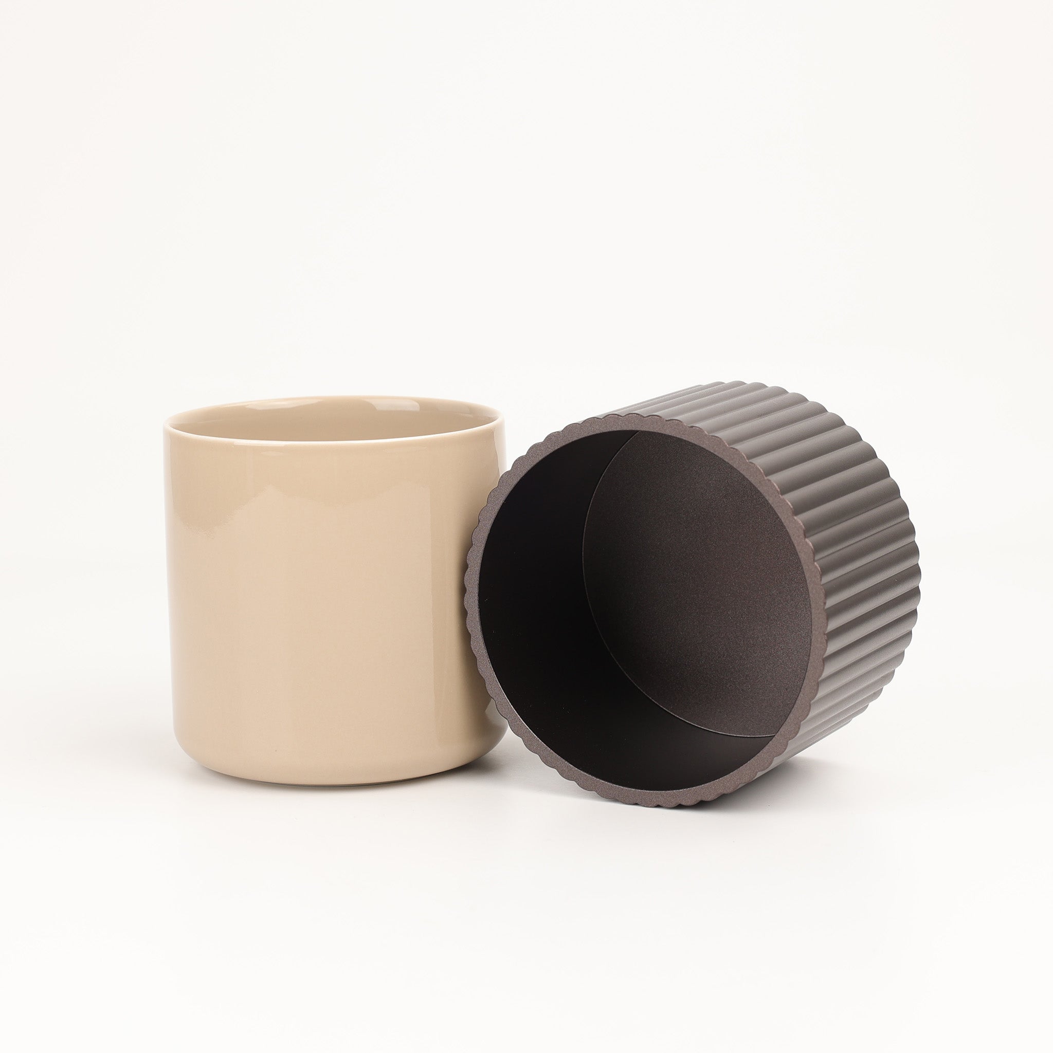 Elegante Schmuckaufbewahrung aus Aluminium und Porzellan, vielseitig einsetzbarer Behälter für Utensilien, Decor Walther OF.LINE