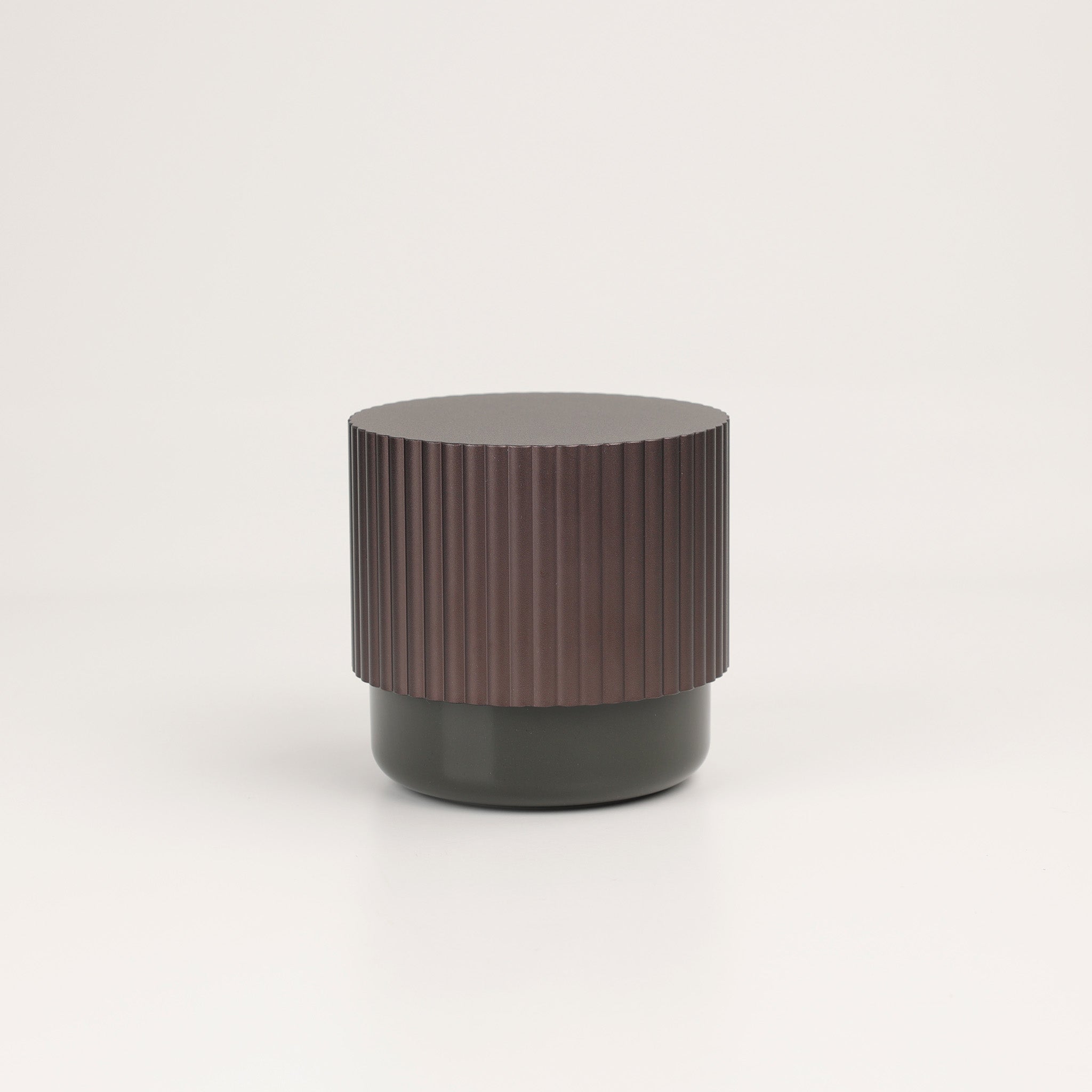 Hochwertiger Utensilienbehälter aus Aluminium und handgefertigtem Porzellan, ideal für kleine Gegenstände, Decor Walther OF.LINE