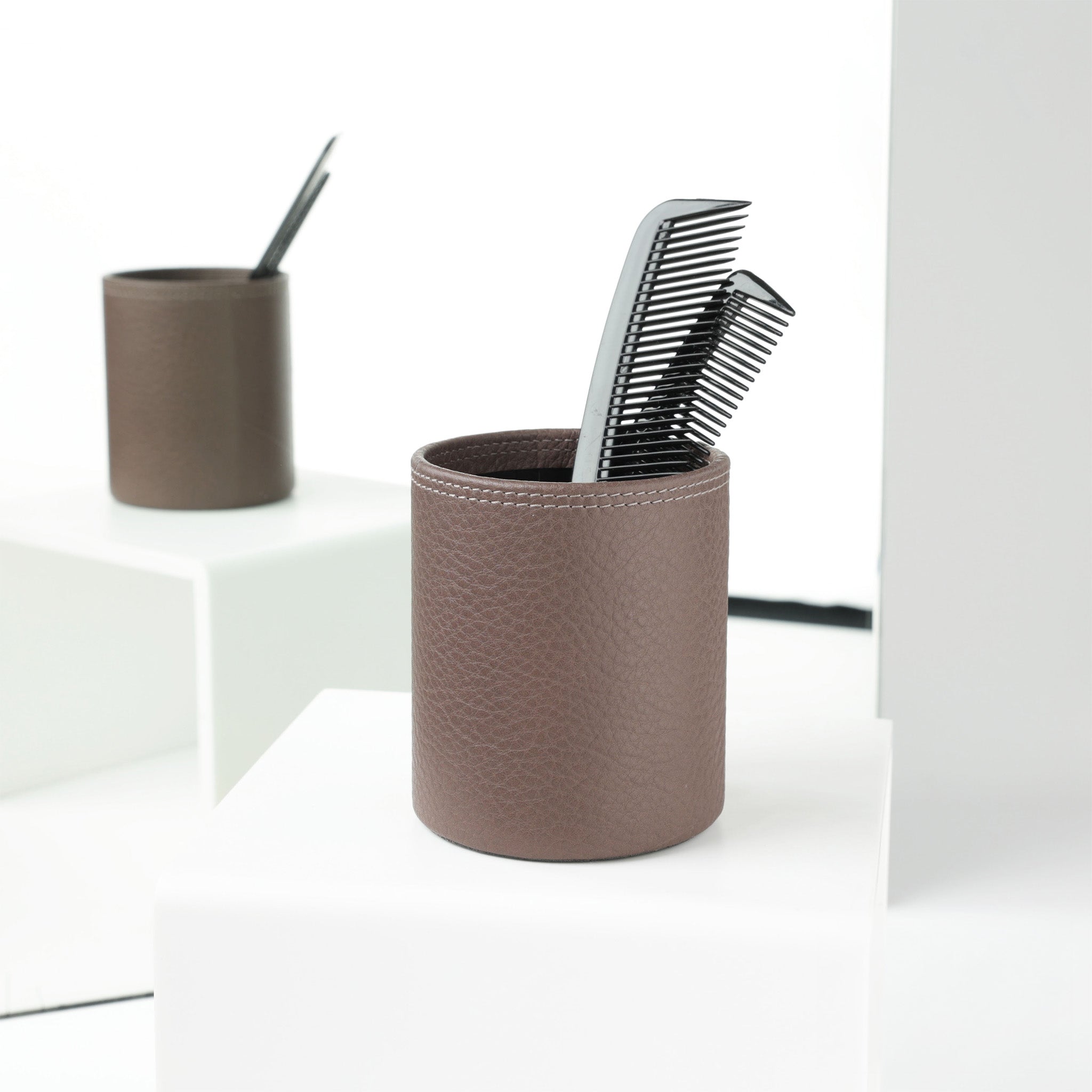 Tasse en cuir