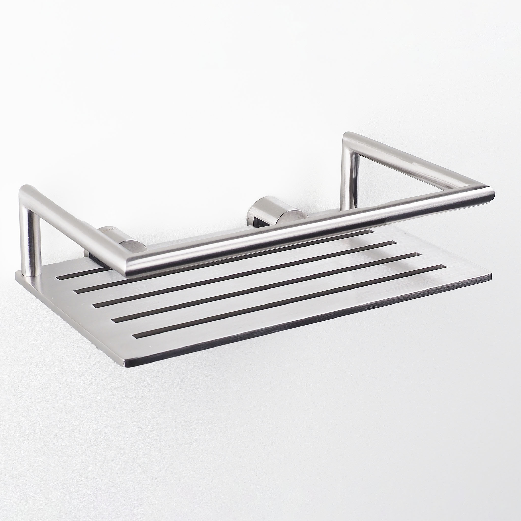 Wandmontierter Duschkorb 1937 in gebuerstetem Edelstahl – minimalistisches Design in matter Optik.