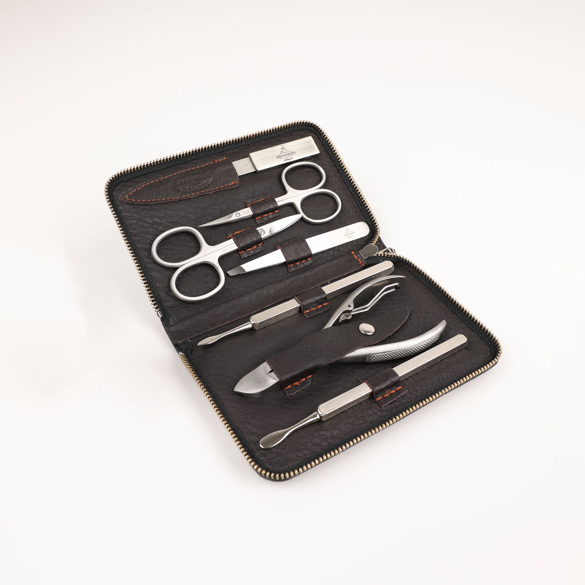 Edles Nagelpflege-Set mit Lederetui von F. Hammann – inklusive hochwertiger Edelstahl-Instrumente für Zuhause und auf Reisen. Für Vater und Mutter.