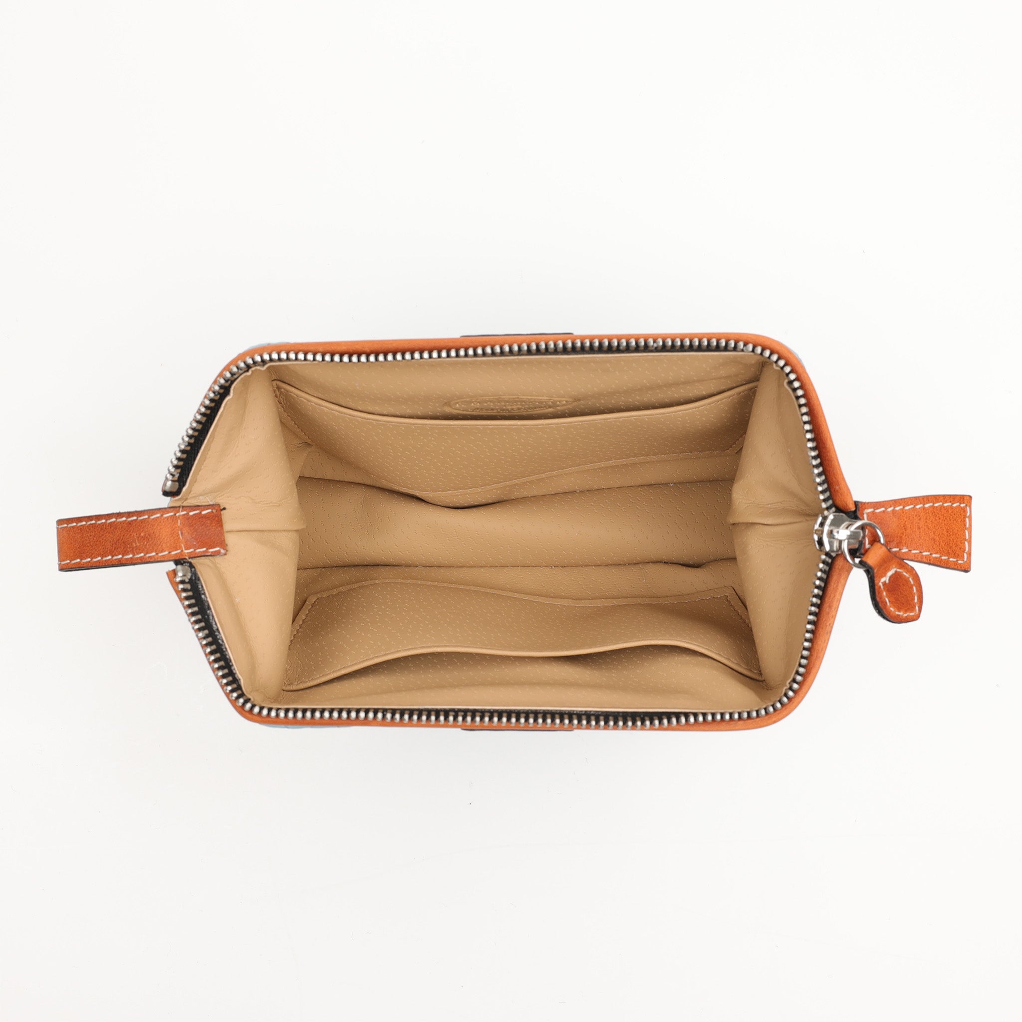 Edle Lederkulturtasche von F. Hammann in Flecht Hellblau/Coxorange – aus naturbelassenem Kalbsleder mit weicher Haptik und klassischem Design.