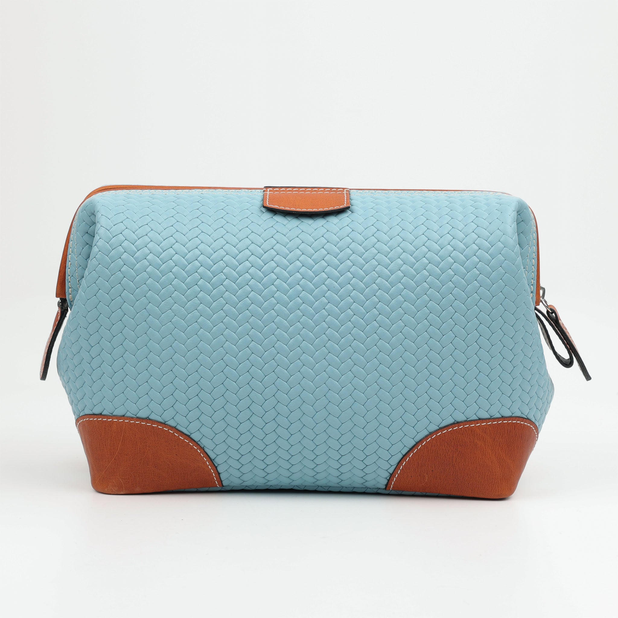 F. Hammann Kulturtasche Flecht Hellblau/Coxorange – großzügige Ledertasche mit zwei Innenfächern, weicher Struktur und langlebiger Verarbeitung.