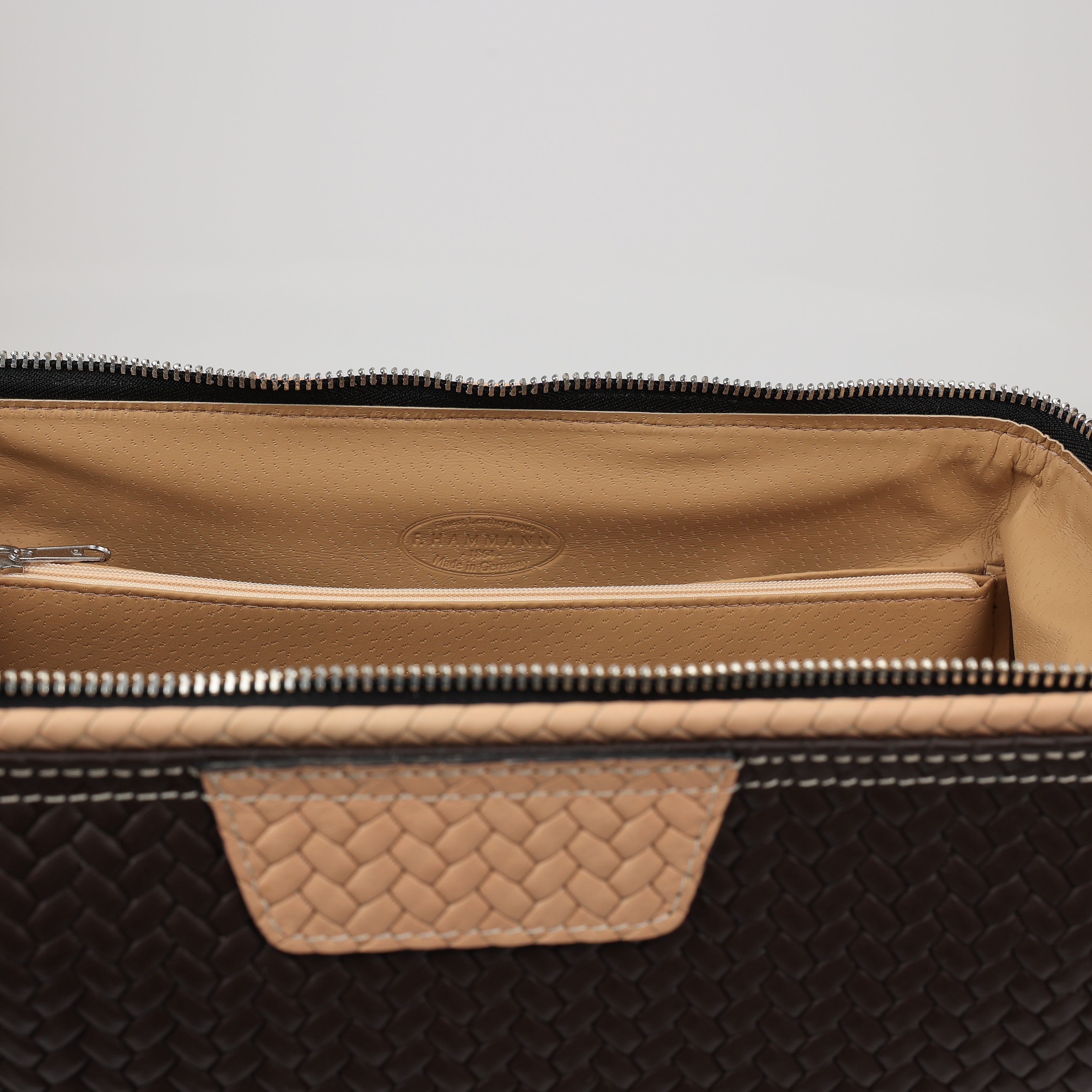 Toiletry Bag Mousetrap High (L) - dark brown/ sand