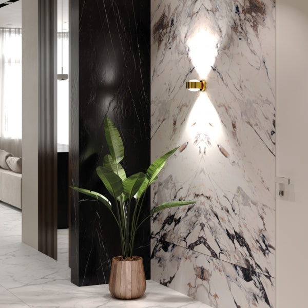 PUK Maxx Wall Leuchte in 24 Karat Gold, luxuriöses und exklusives Design, warmweiße und dimmbare Beleuchtung, hochwertige Verarbeitung