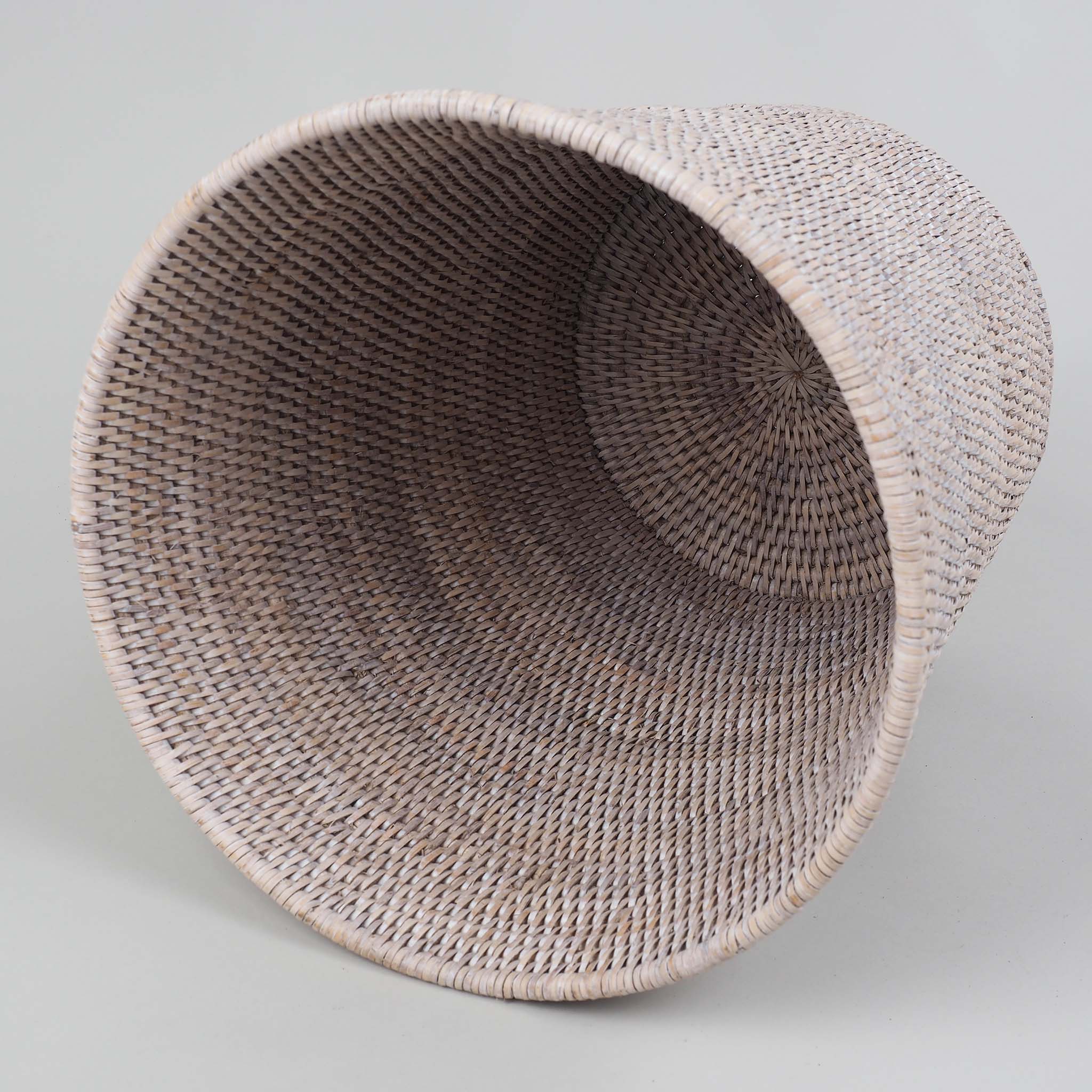 Heller Papierkorb aus natürlichem Rattan, stilvolles und langlebiges Design für moderne Badezimmer, Decor Walther Basket, dasfeinebad