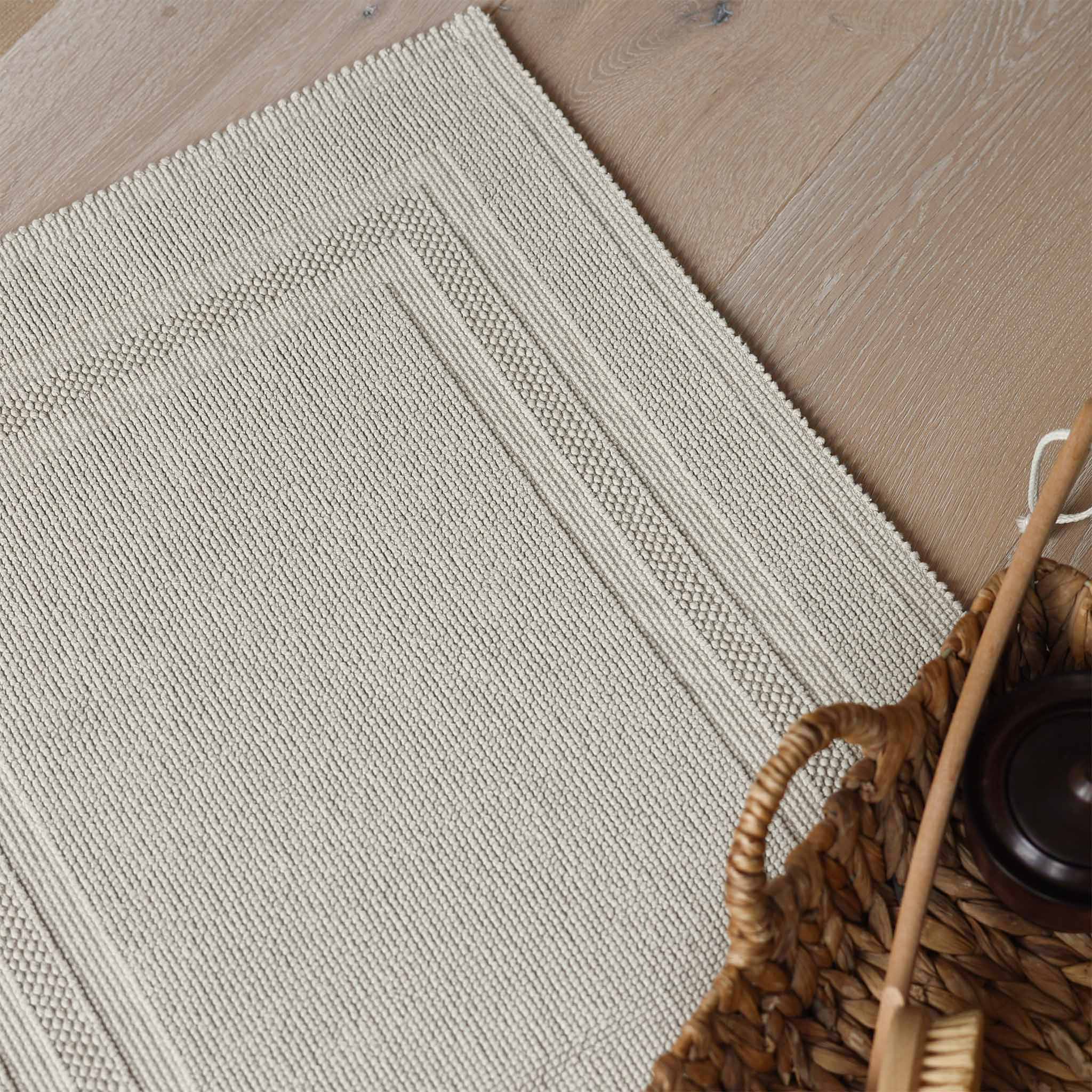 Design-Badteppich GALA von Rhomtuft aus Baumwolle – 60x90 in Taupe -besonders flauschig und langlebig