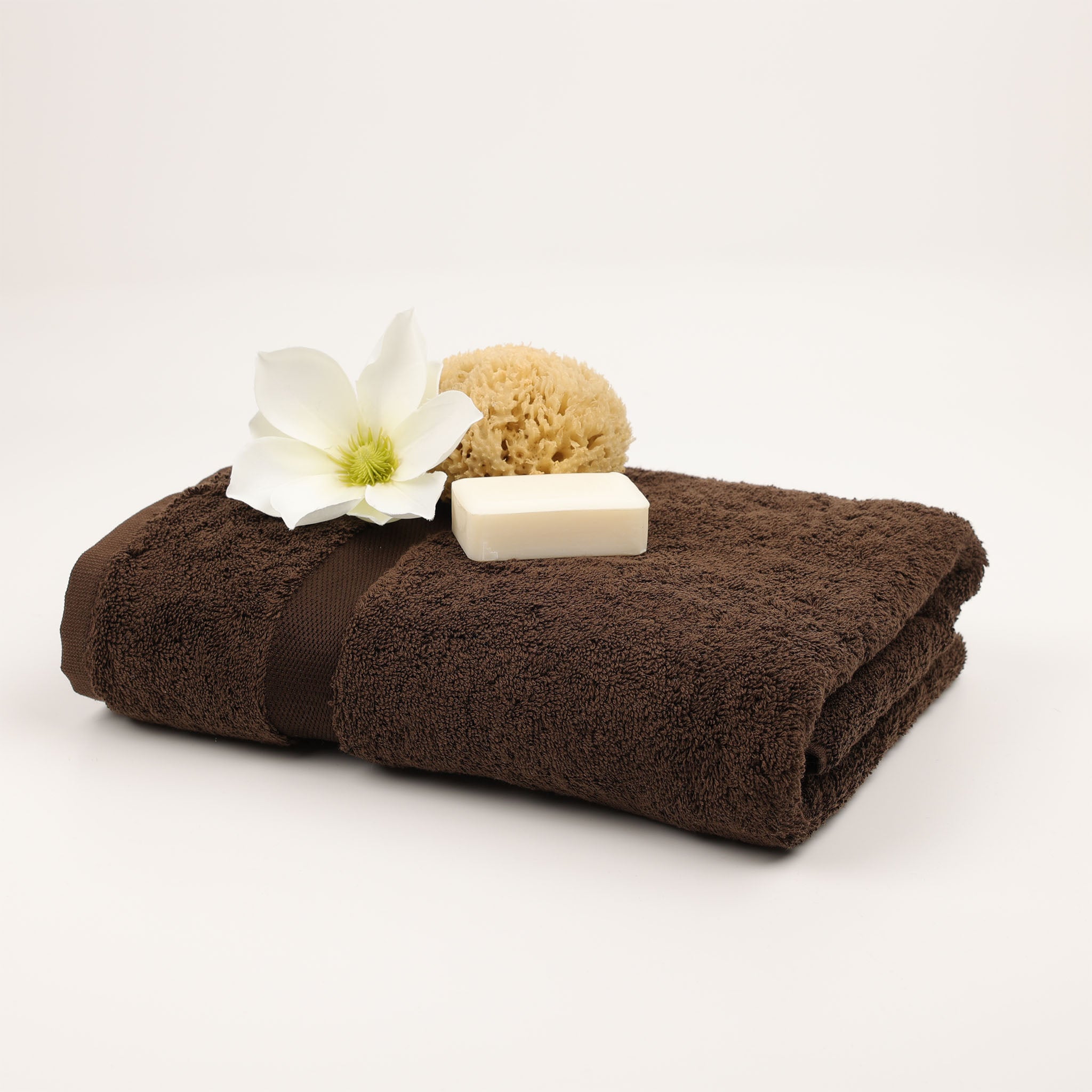 Moccabraunes Handtuch 70x130 cm von Rhomtuft – Princess Serie aus reiner Baumwolle mit luxuriöser Haptik