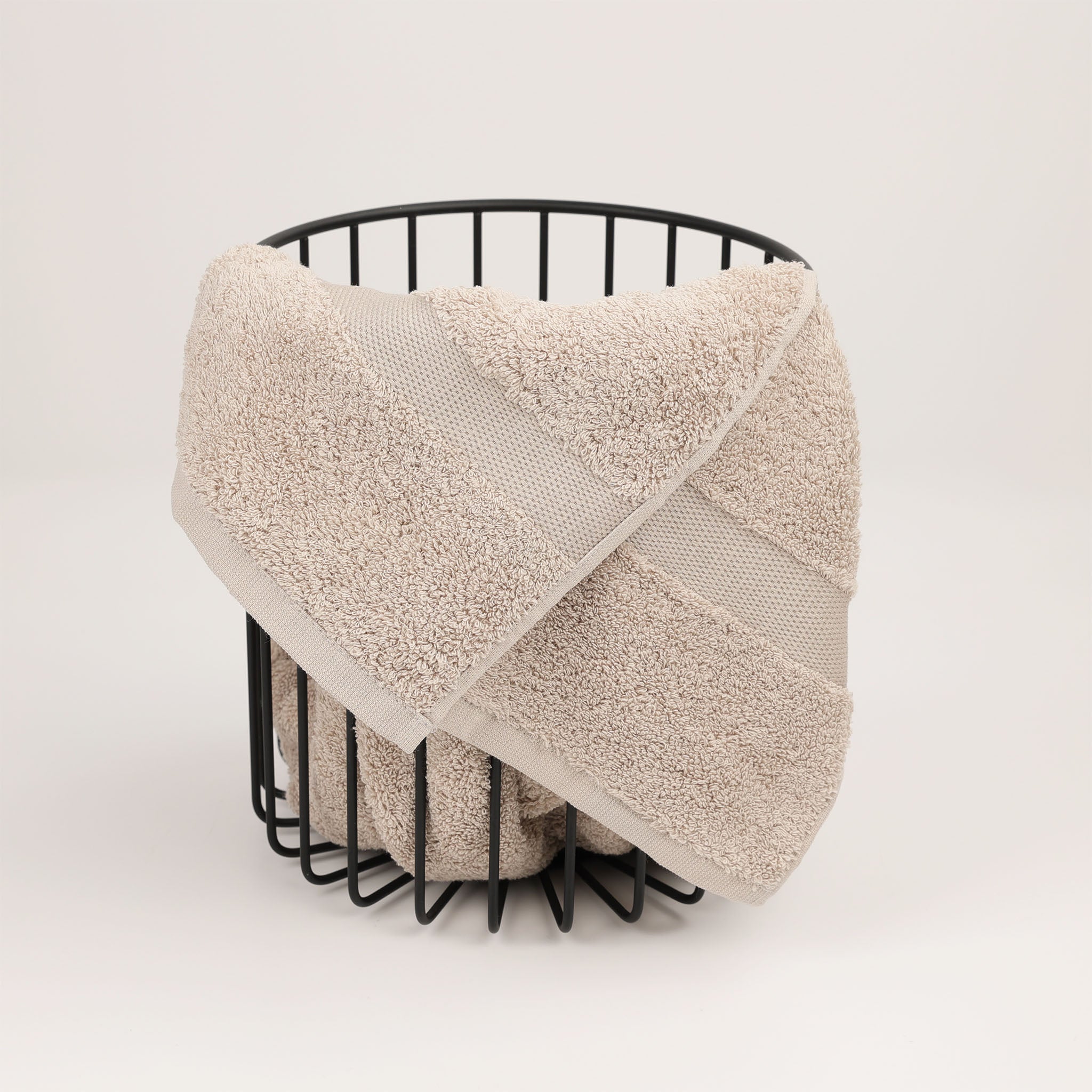 Rhomtuft Handtuch „Princess“ in 40x60 cm – flauschig, saugstark und formstabil, mit eleganter Borte, aus 100 % Baumwolle gefertigt, Farbton Stone