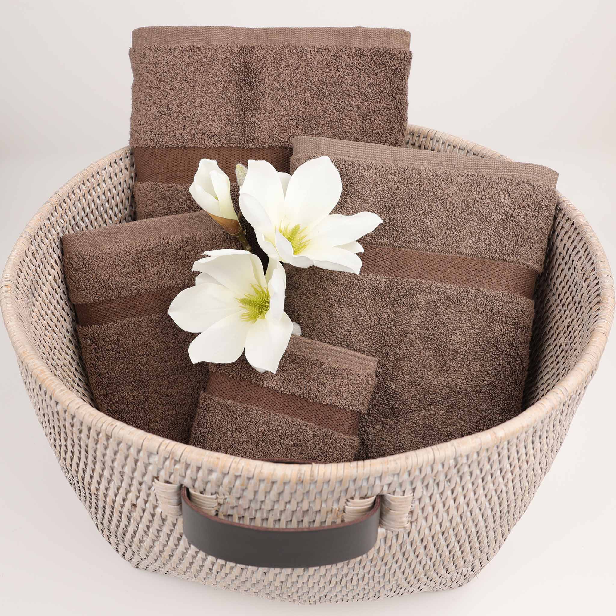 Extrafeine Handtücher Rhomtuft „Princess“ in vielen Größen – aus 100 % Baumwolle, besonders voluminös, weich und elegant, perfekt für Spa-Momente oder Wellnessbereiche