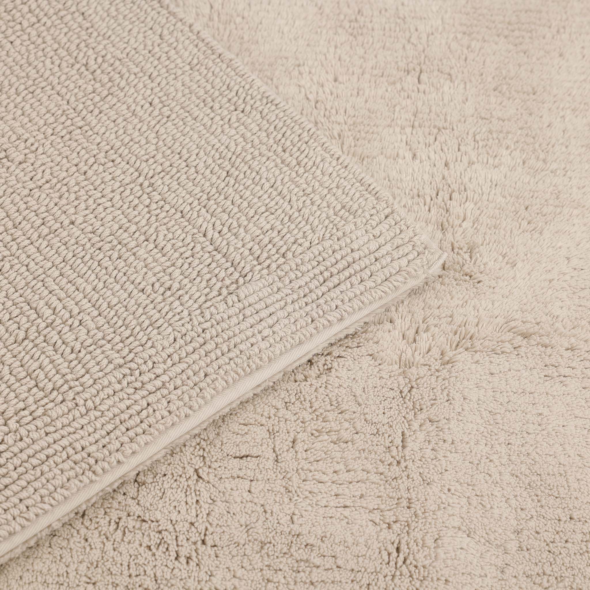 Badvorleger Farbton Stone-Rhomtuft Serie Pur-angenehm weich-beidseitig verwendbar-langlebige Qualität-Tägliche Wohltat für die Füsse