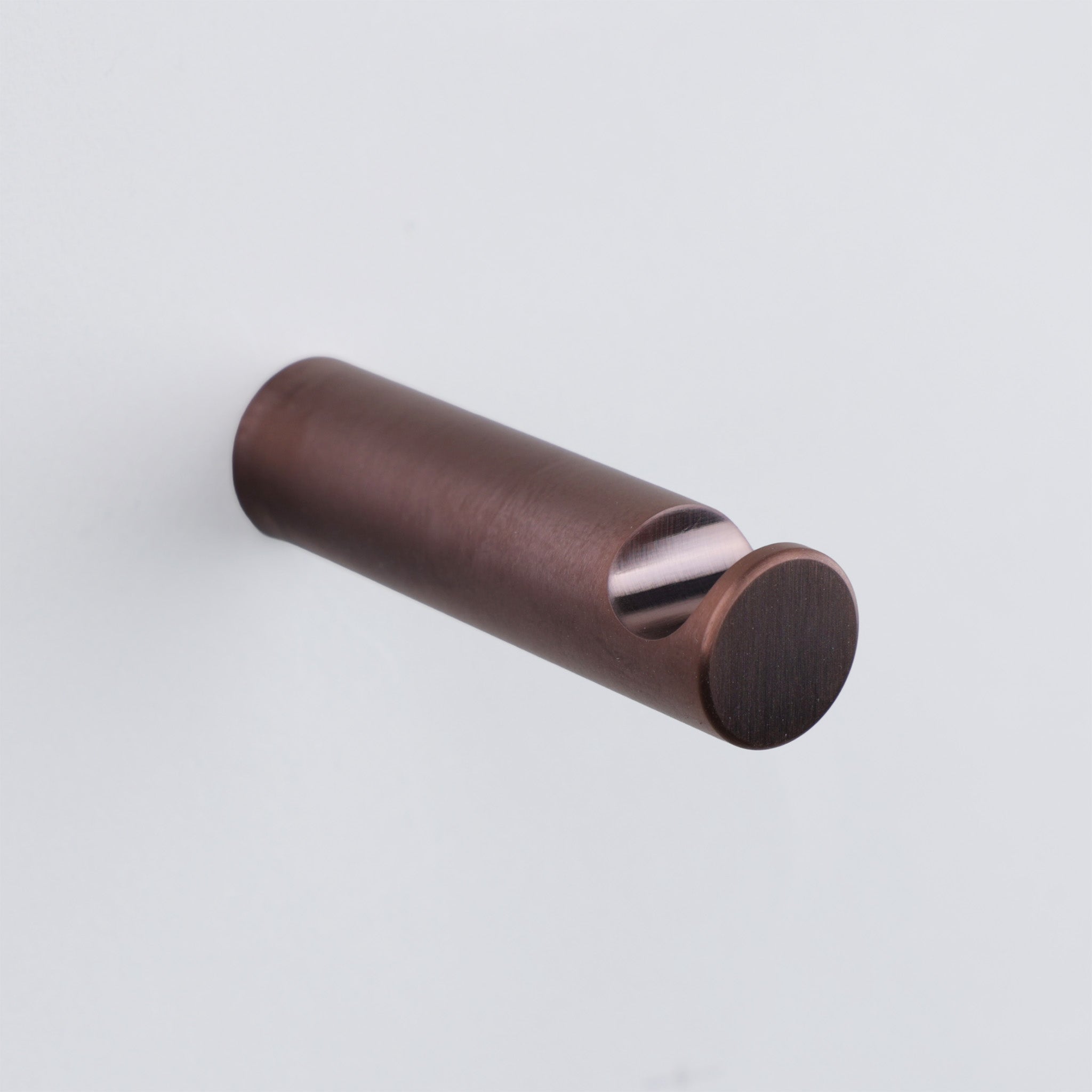 Luxuriöser Kupferhaken von Vola – für Gästehandtücher oder Bademäntel, Artikelnummer T18-64