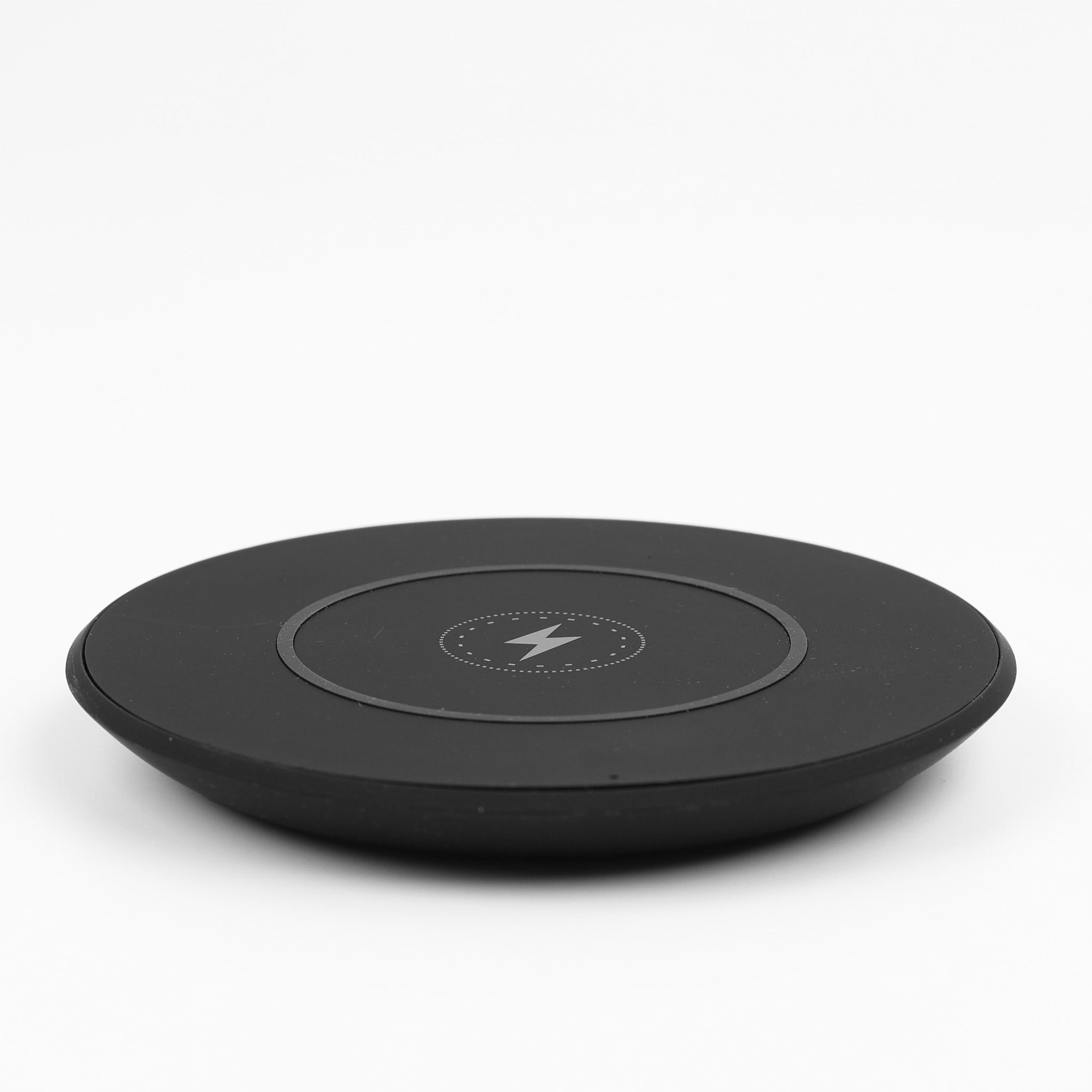 Induktive Ladestation in Schwarz von Top Light für die Go Mini Leuchte – sicheres, kabelloses Aufladen mit rutschfester Unterseite