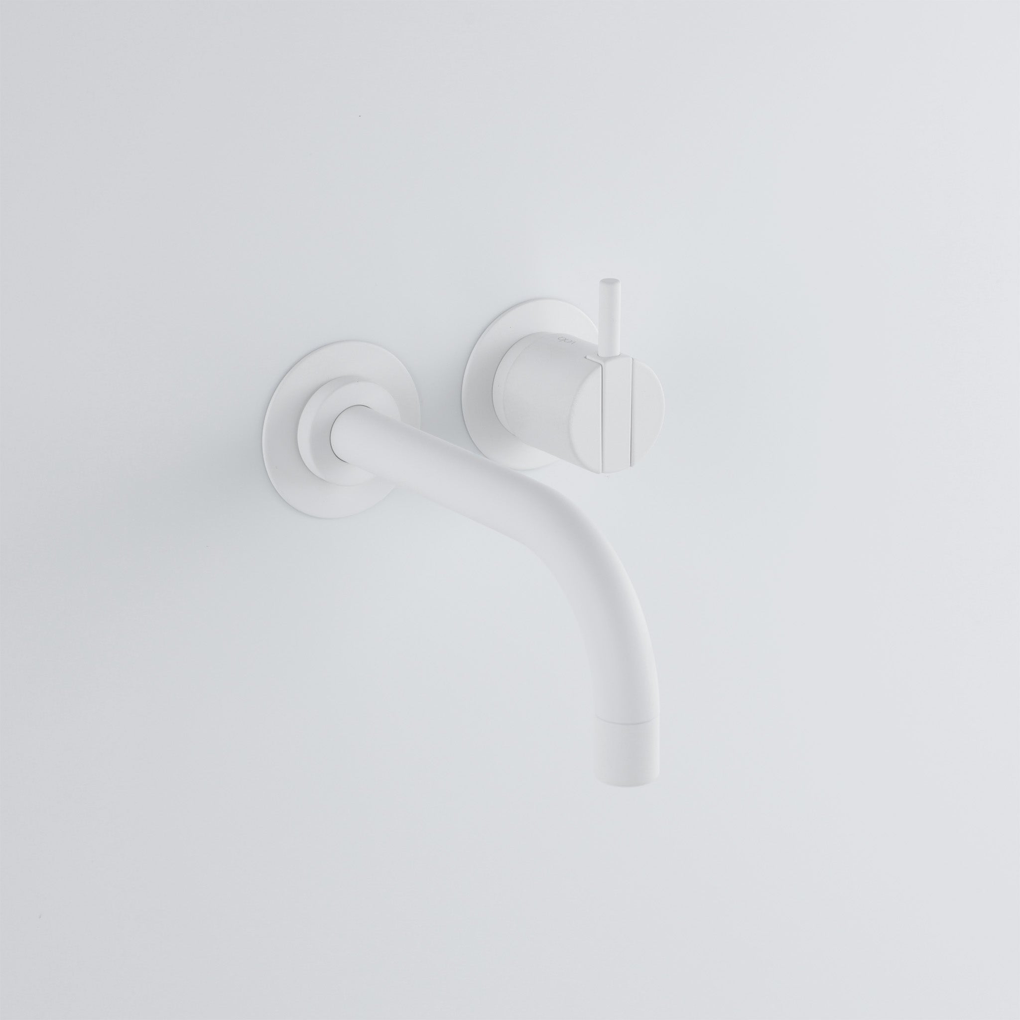 Vola Wandarmatur 121X weiss matt mit Griff rechts und 22,5 cm Ausladung fuer moderne Baeder.