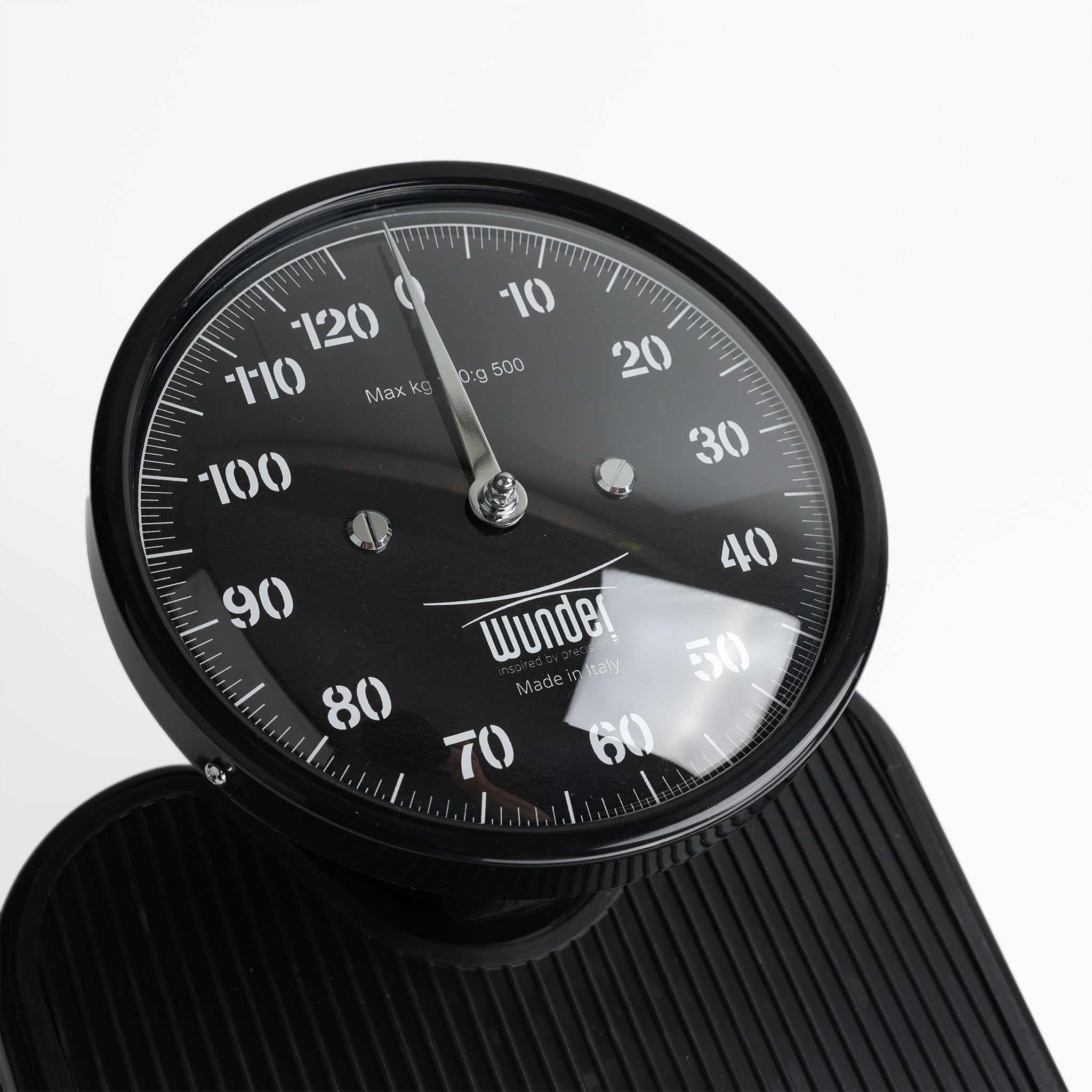 Mechanische Personenwaage Wunder No. 960 schwarz, präzise ohne Elektronik, rutschfeste Trittfläche und italienische Handwerksqualität