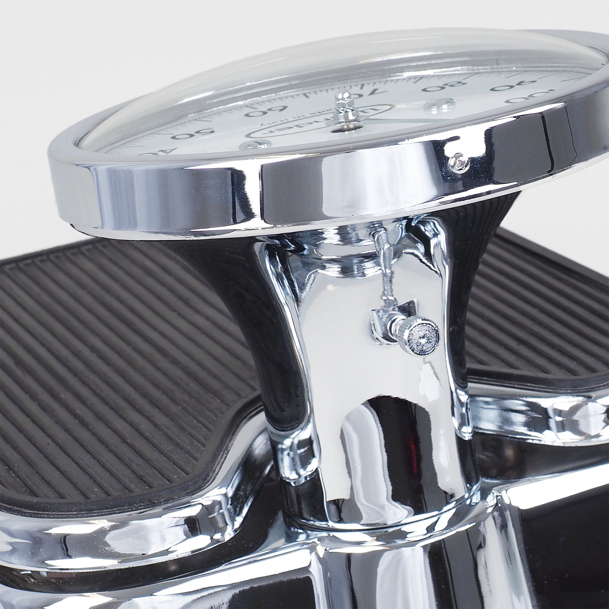 Klassische Wunder Waage No. 960 handgefertigt in Italien mit Glas-Zifferblatt und langlebiger Mechanik