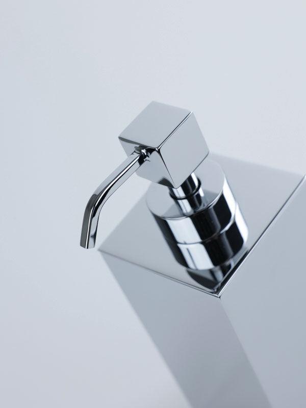 Eckiger Standseifenspender