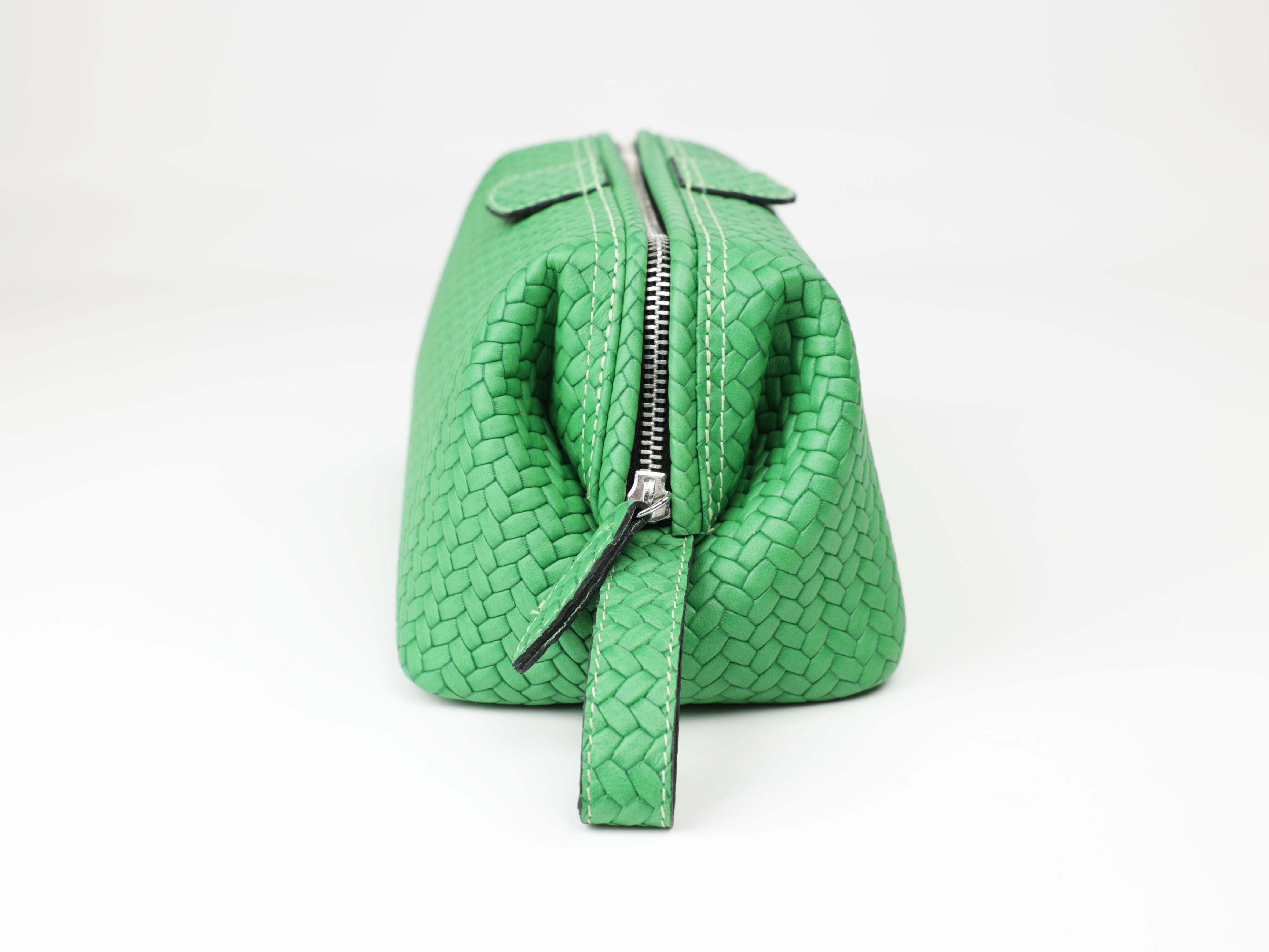 Kulturtasche mit Bügel - M - grün flecht