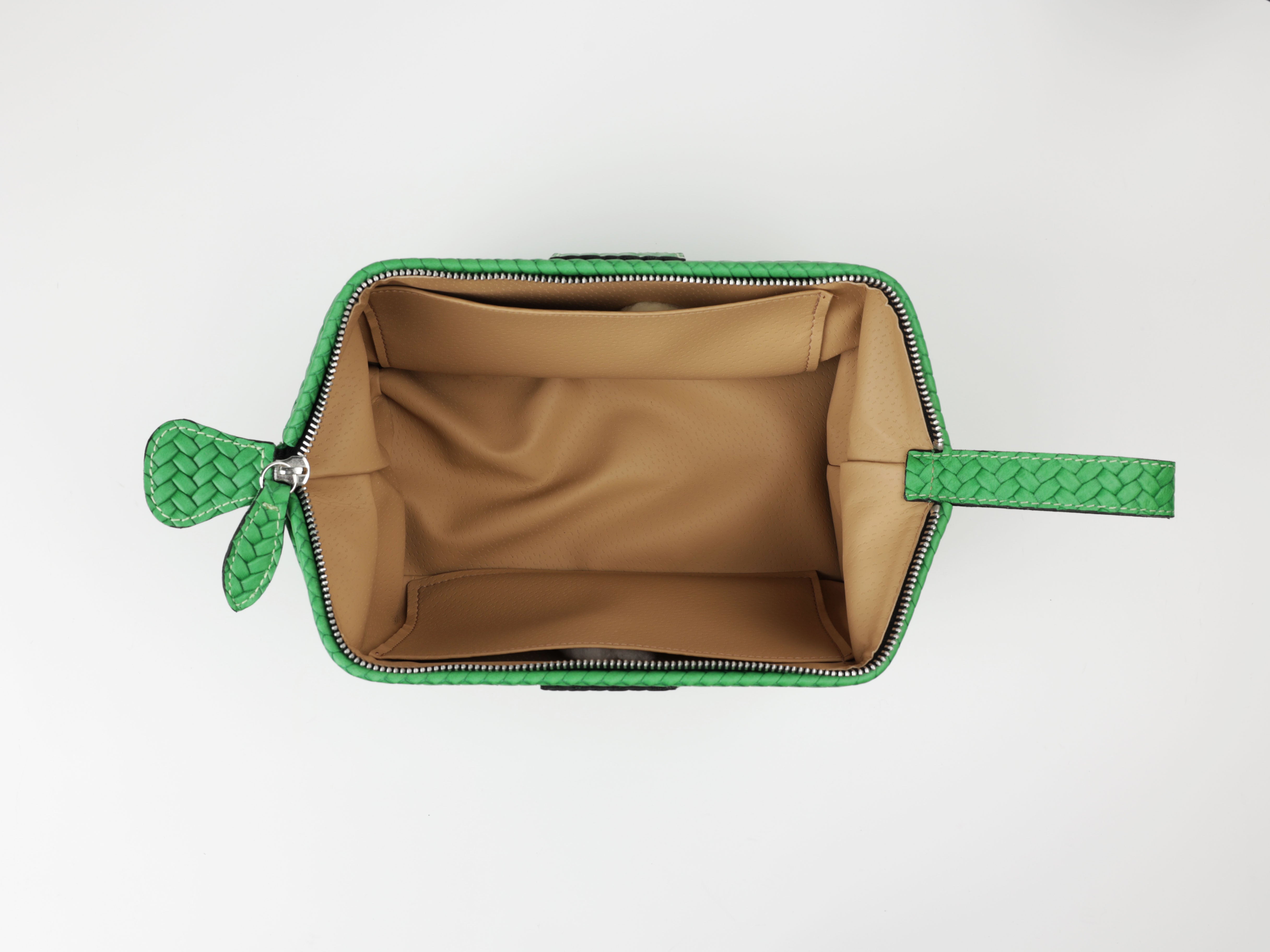 Kulturtasche mit Bügel - M - grün flecht