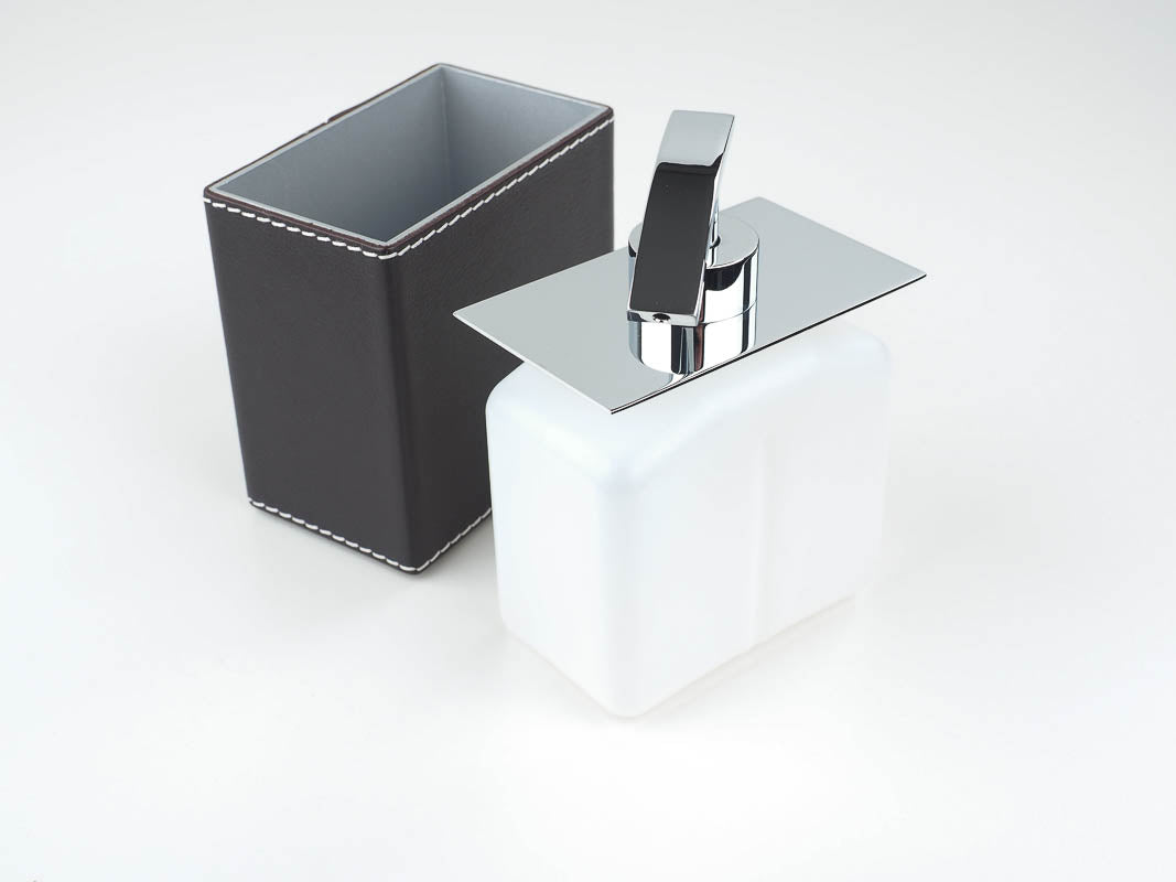 Seifenspender Leder bezogen WINDISCH