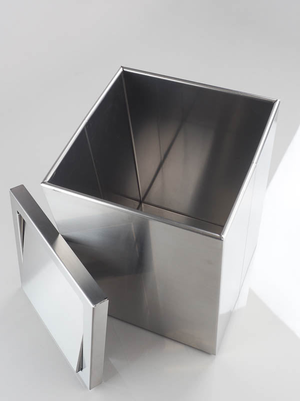 Schwingdeckel abnehmbar, leicht zu reinigen.....