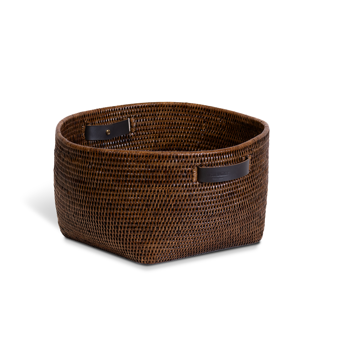 Natürlicher, dunkler BASKET Korb aus Rattan - elegantes Bad-Accessoire im Boho-Stil