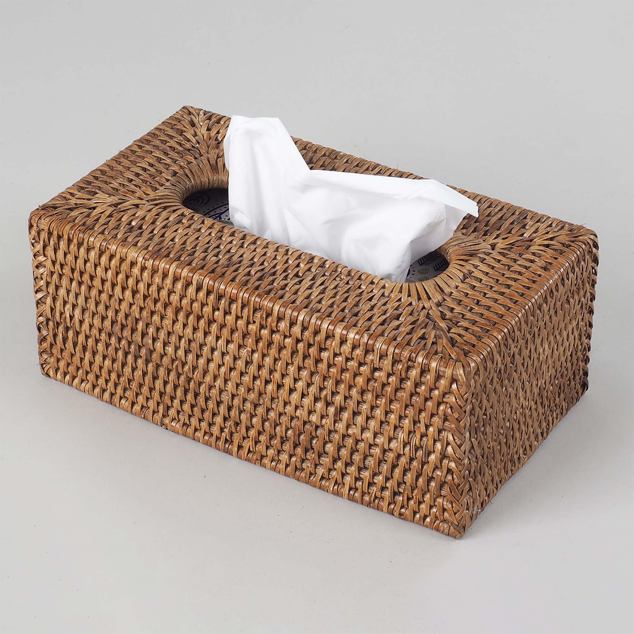 Schmale Kleenexbox aus dunklem handgeflochtenem Rattan, stilvoll und funktional für Badezimmer oder Gäste-WC, Decor Walther Basket Kollektion, dasfeinebad
