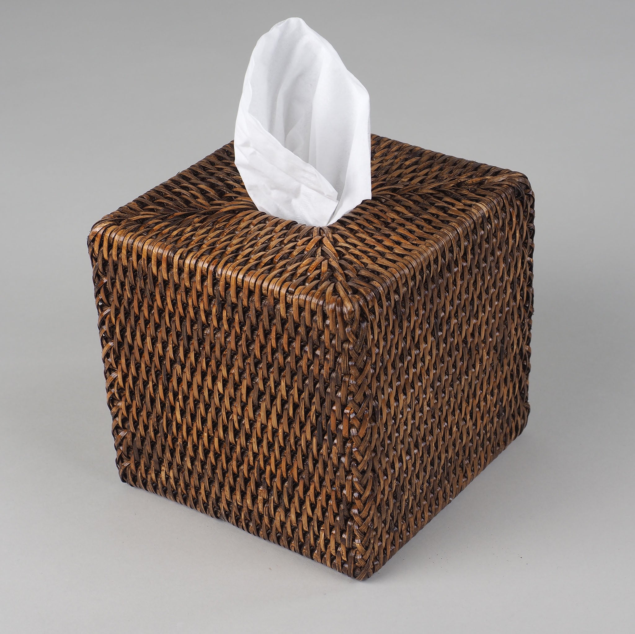 Rechteckige Papiertuchbox aus dunklem handgeflochtenem Rattan, stilvolles Design für Badezimmer und Gäste-WC, Decor Walther Basket Kollektion, dasfeinebad
