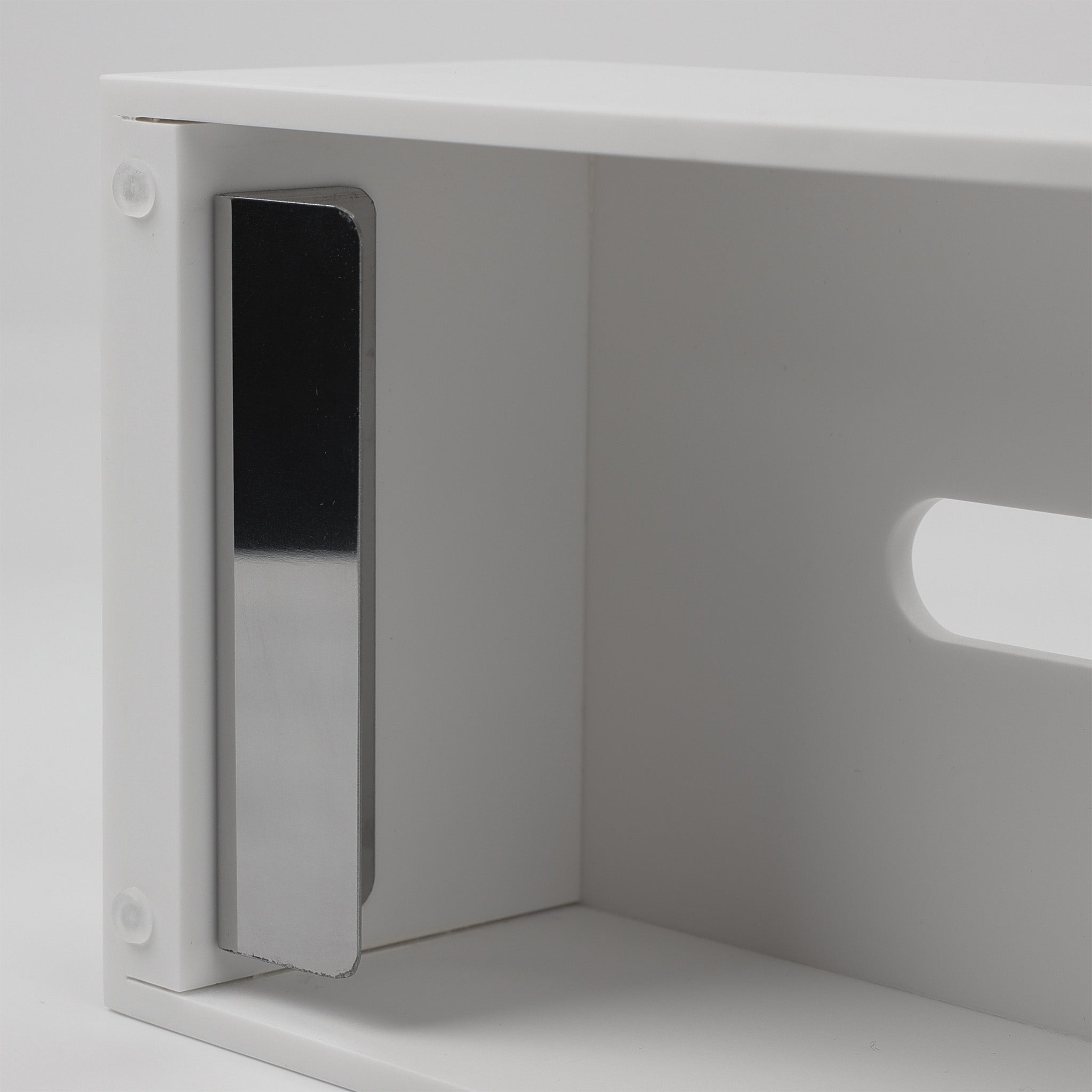 Corian® Kosmetiktuchbox, Innenansicht der Magnetfixierung für Nachfüllboxen, flexibel verstellbar, stabile Fixierung