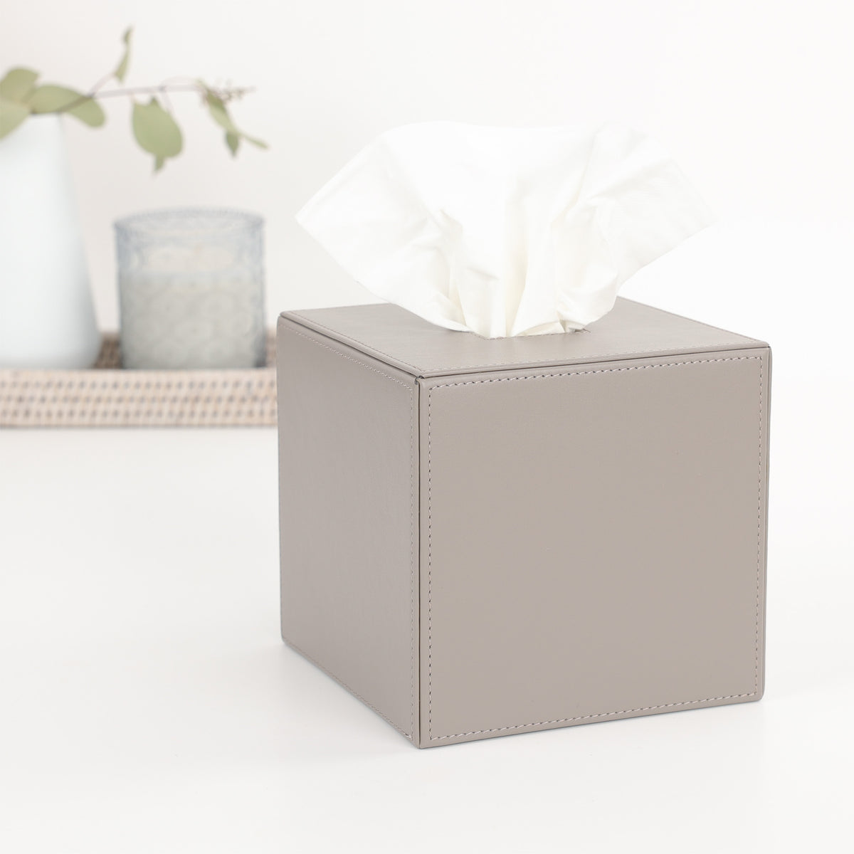Kosmetiktuchbox von Decor Walther Brownie KB 41 in Taupe, quadratische Kunstlederbox, eleganter Blickfang nicht nur im Bad, wasserfest