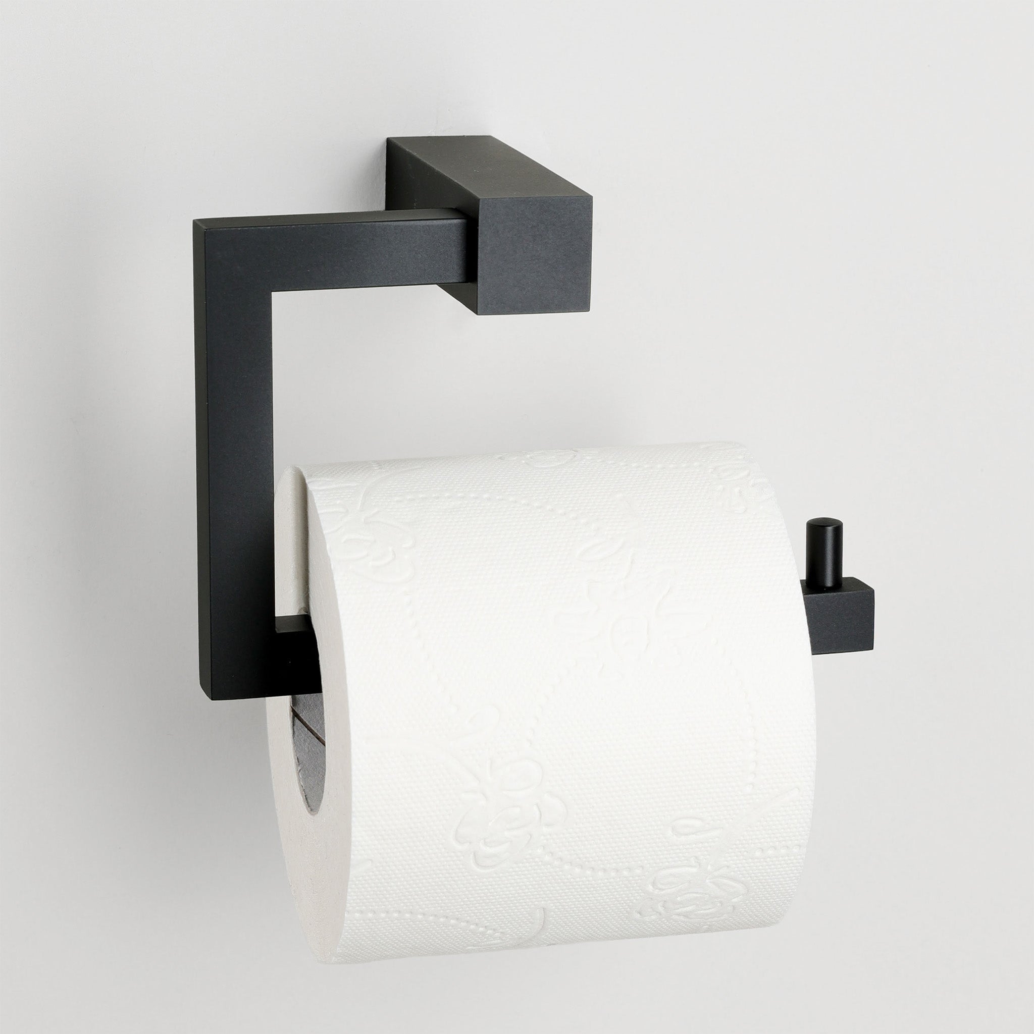 Toilettenpapierhalter CO TPH3 in Schwarz matt – minimalistischer Wandhalter mit kantiger Form und urbanem, modernen Charakter.