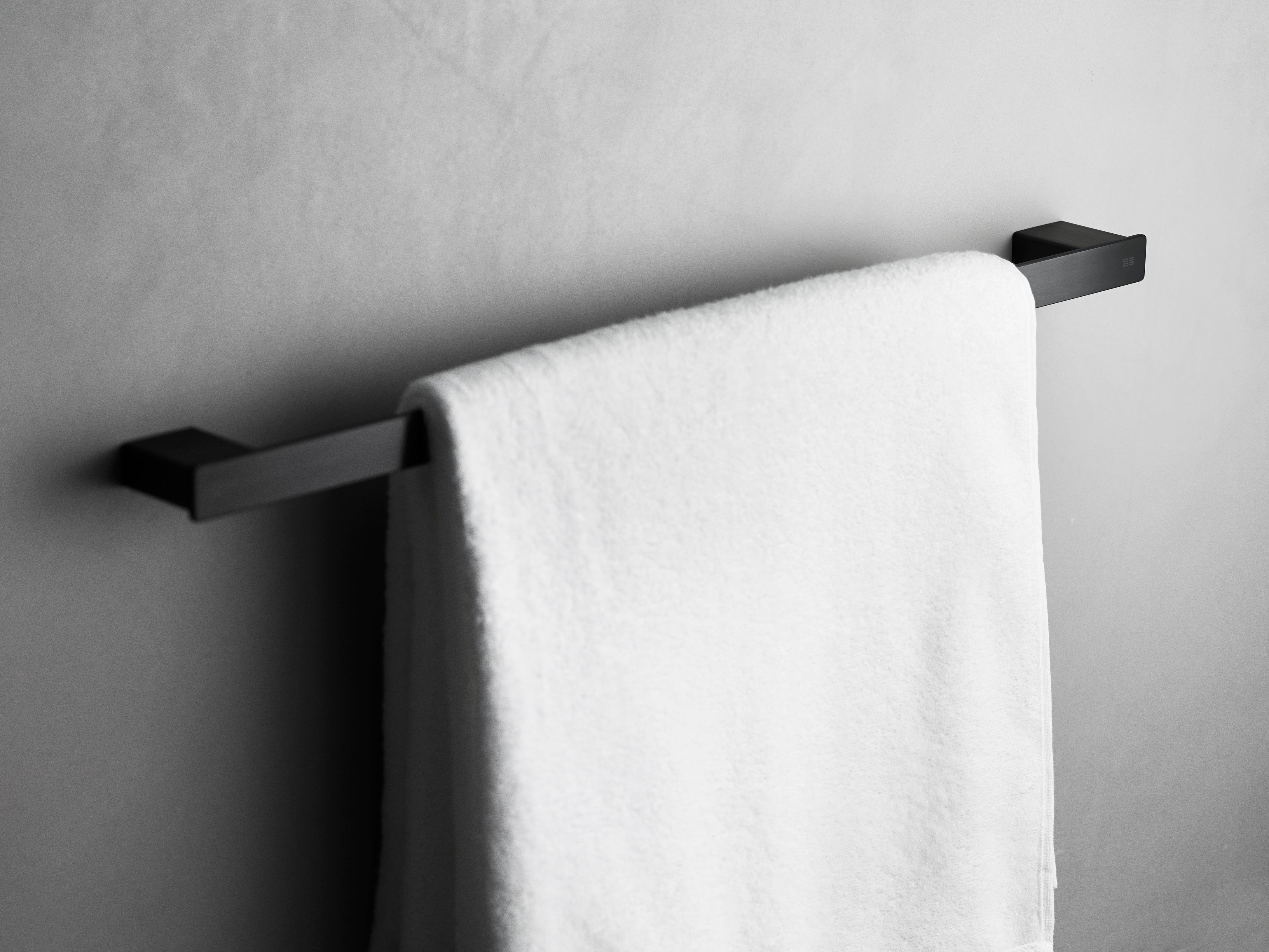 Unidrain Reframe towel rail - brushed black