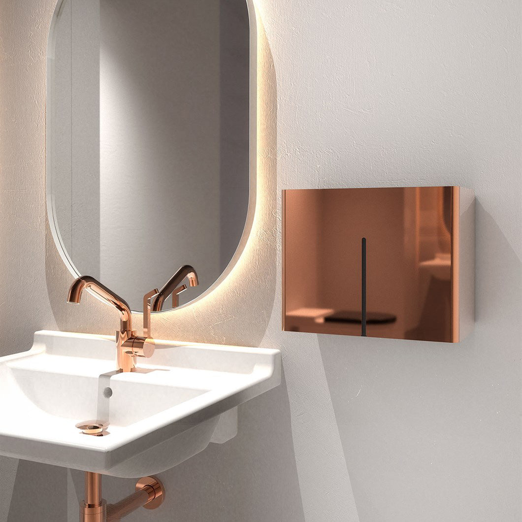 Berührungsloser Sensor Handtrockner von Frost Denmark in glänzender Kupferoptik für die Wandmontage in modernen Hotels und Gastronomiebetrieben