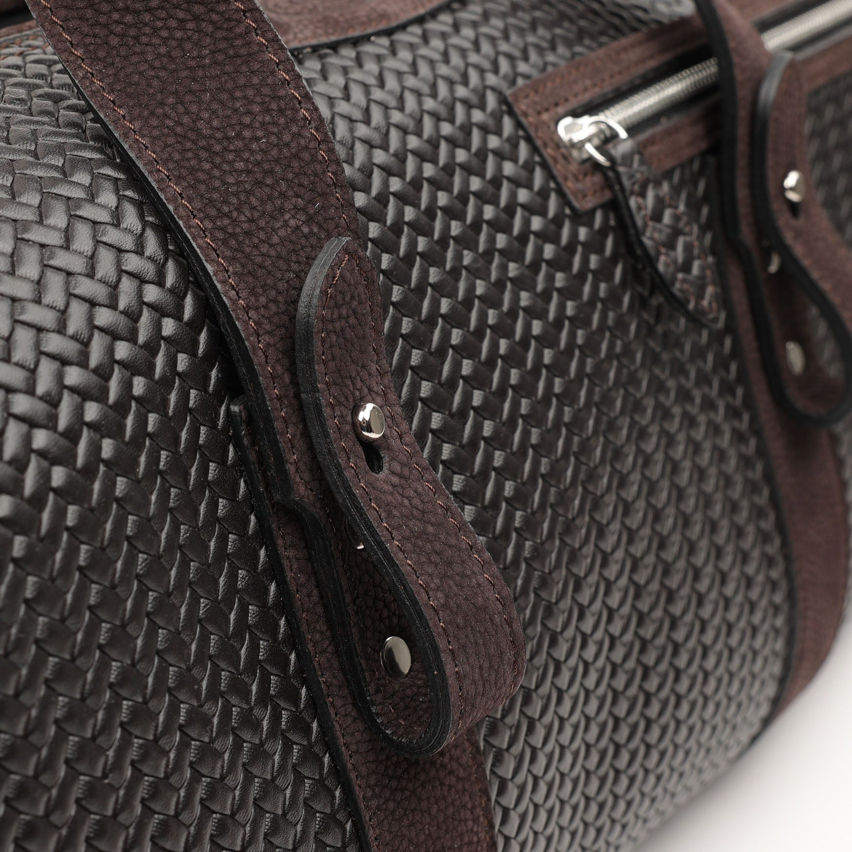 Hochwertige Lederreisetasche Flecht Dunkelbraun – luxuriöser Weekender von F. Hammann mit klassischer Arzttaschen-Form und feinen Metallakzenten.