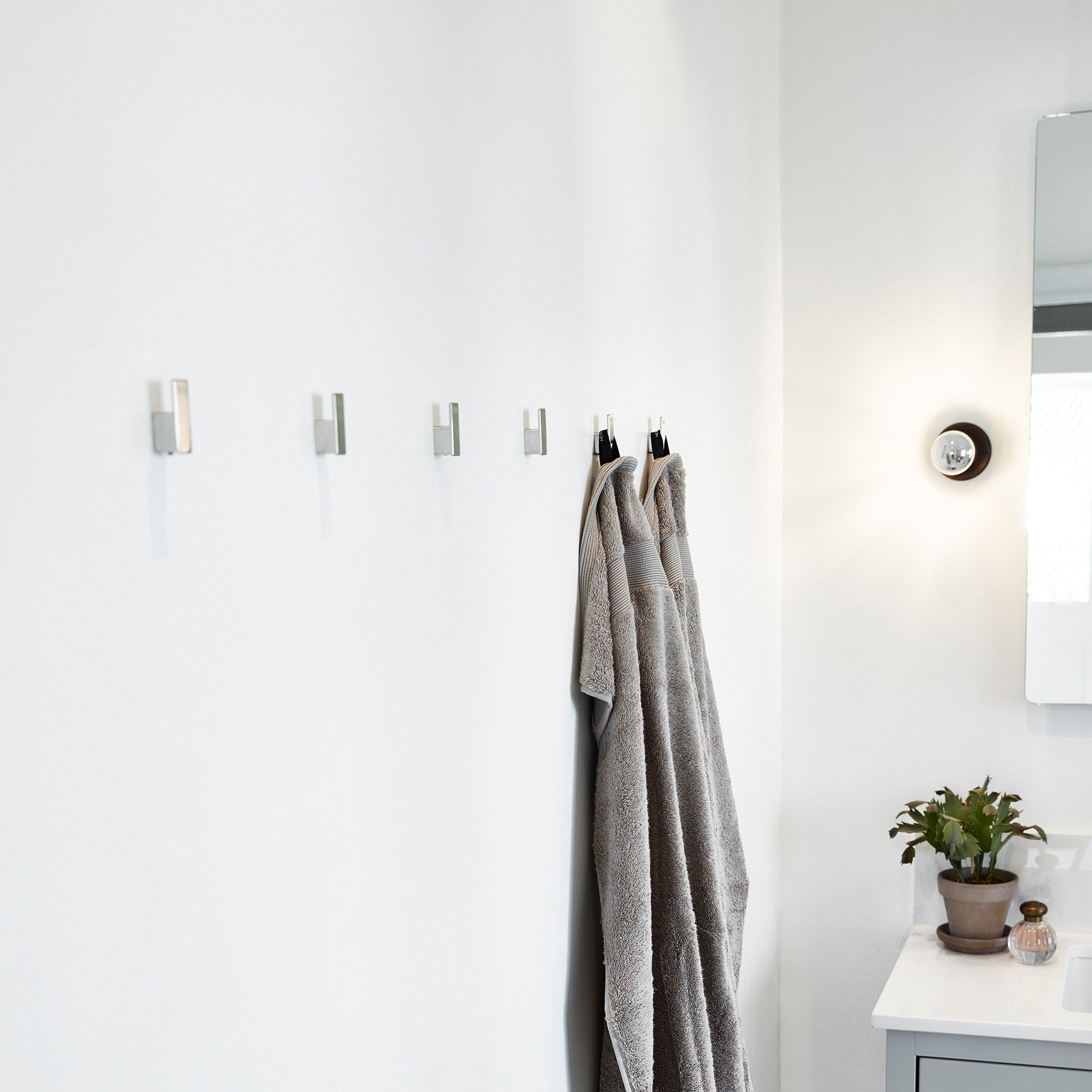 Towel Hooks 2-piece set Reframe