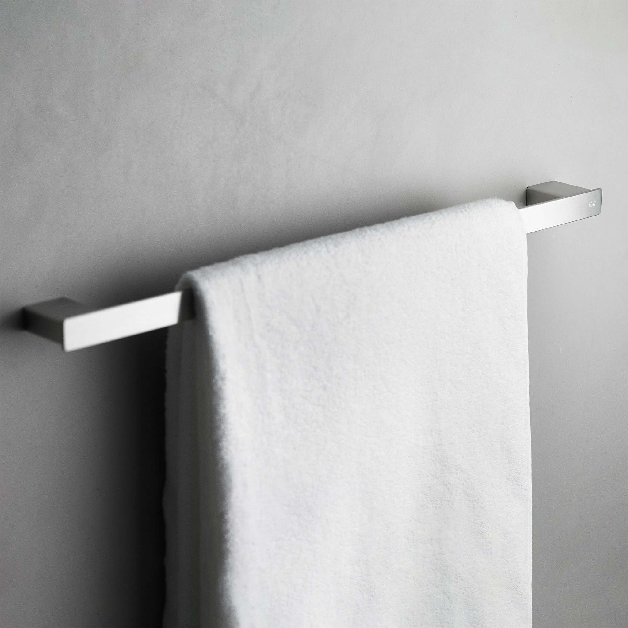 Towel bar Reframe 60cm