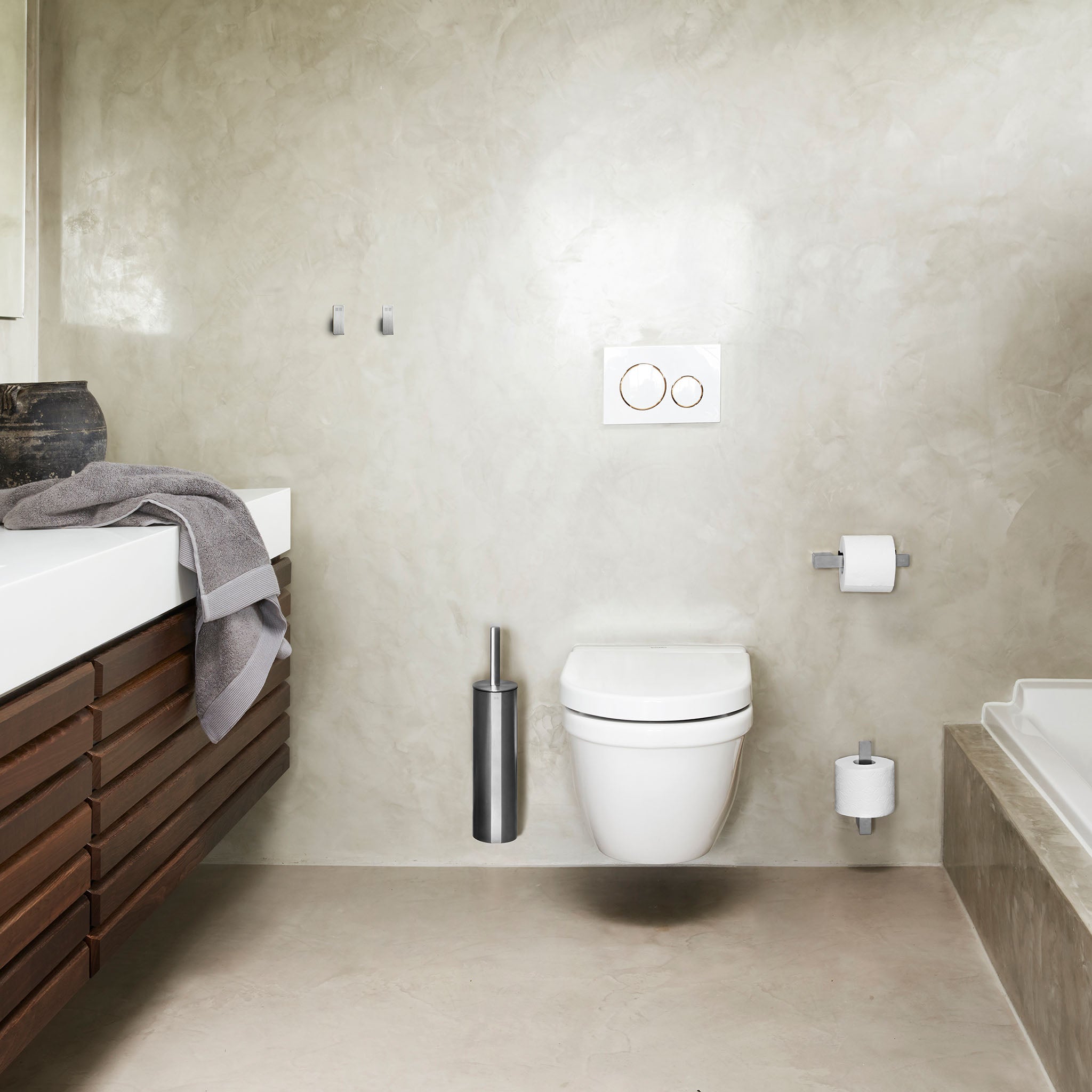 Toilet brush for the wall Reframe