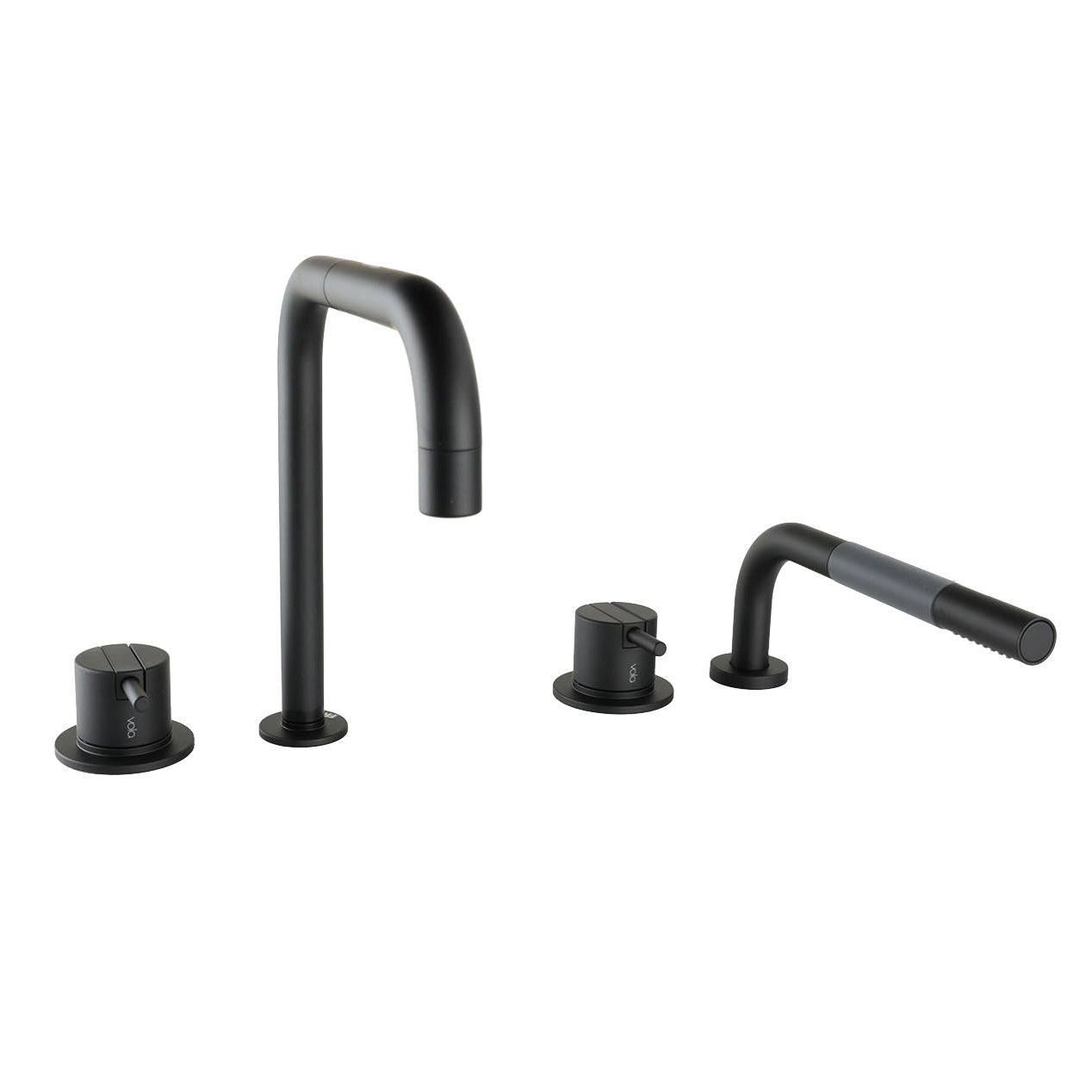 Minimalistische Vola SC10 Wannenarmatur in Schwarz matt mit schwenkbarem Auslauf und Handbrause.