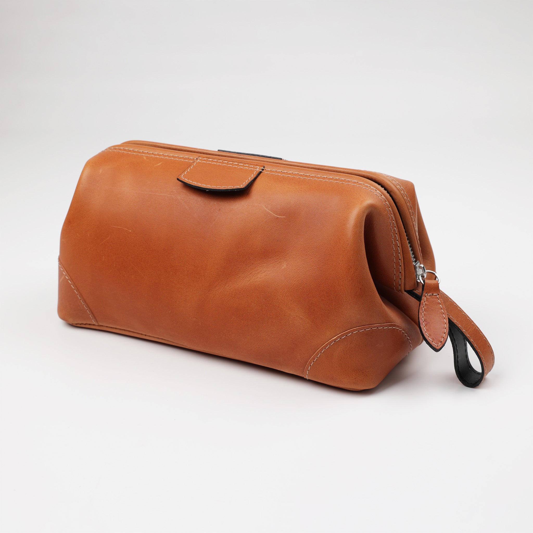 Trousse de toilette en cuir Mousetrap M