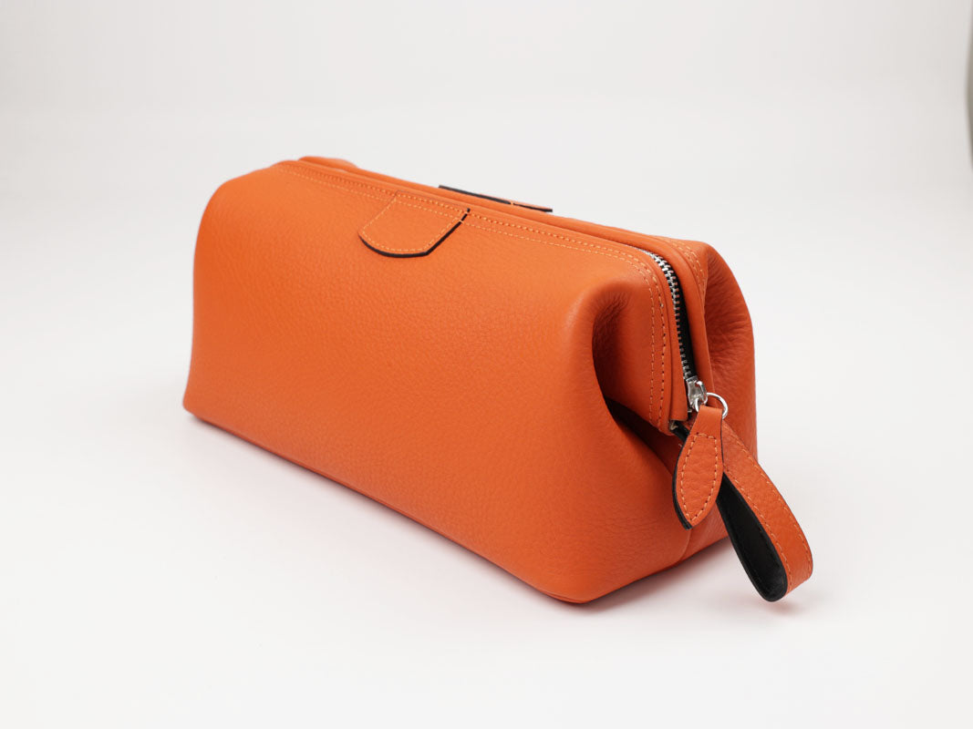 Kulturtasche mit Froschmaul Mittel Leder in orange
